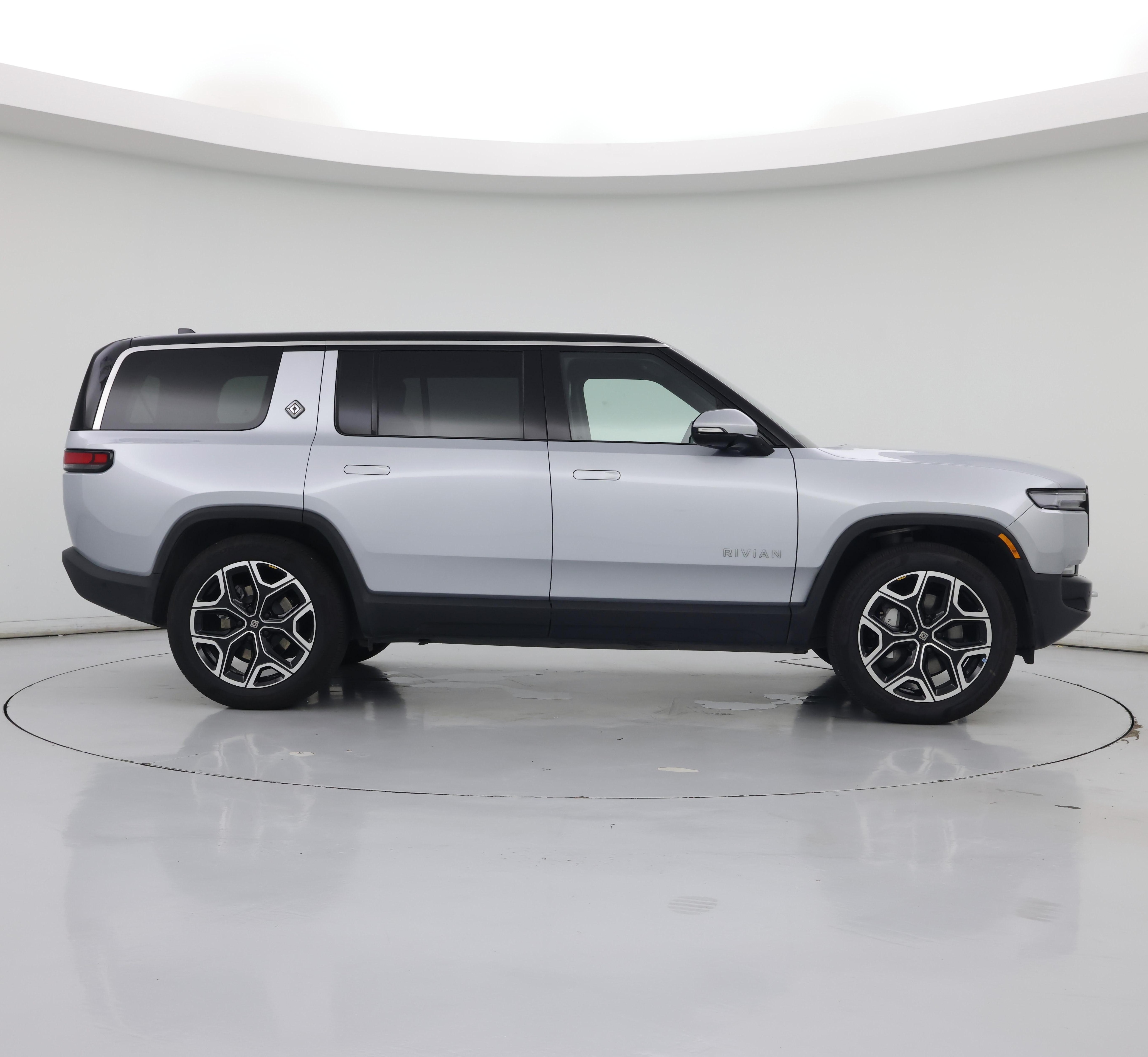 Thumbnail: 2026 Rivian R1S - 7