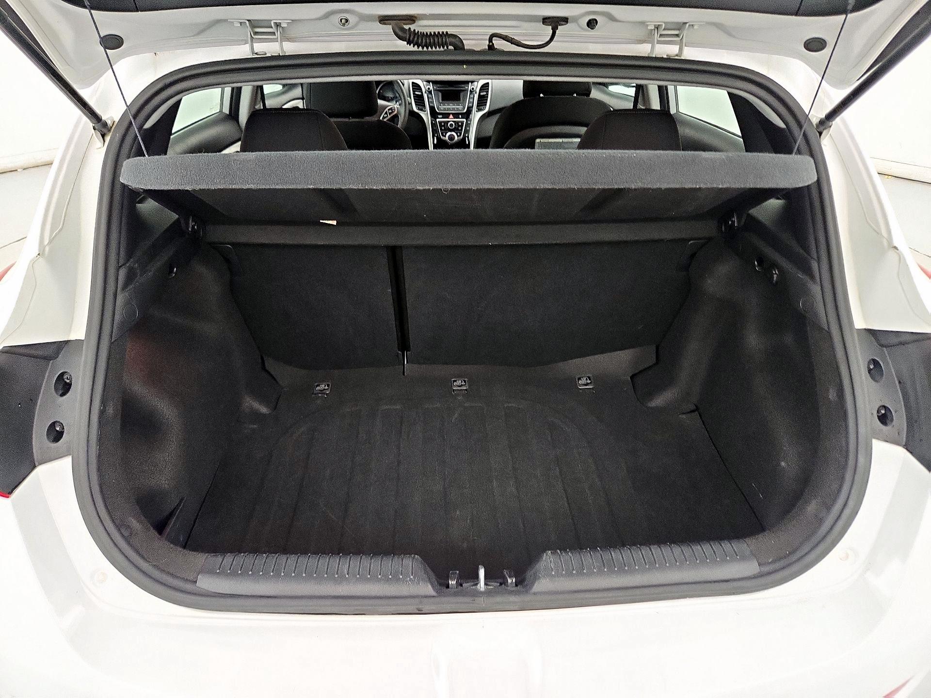 Thumbnail: 2016 Hyundai Elantra - 19