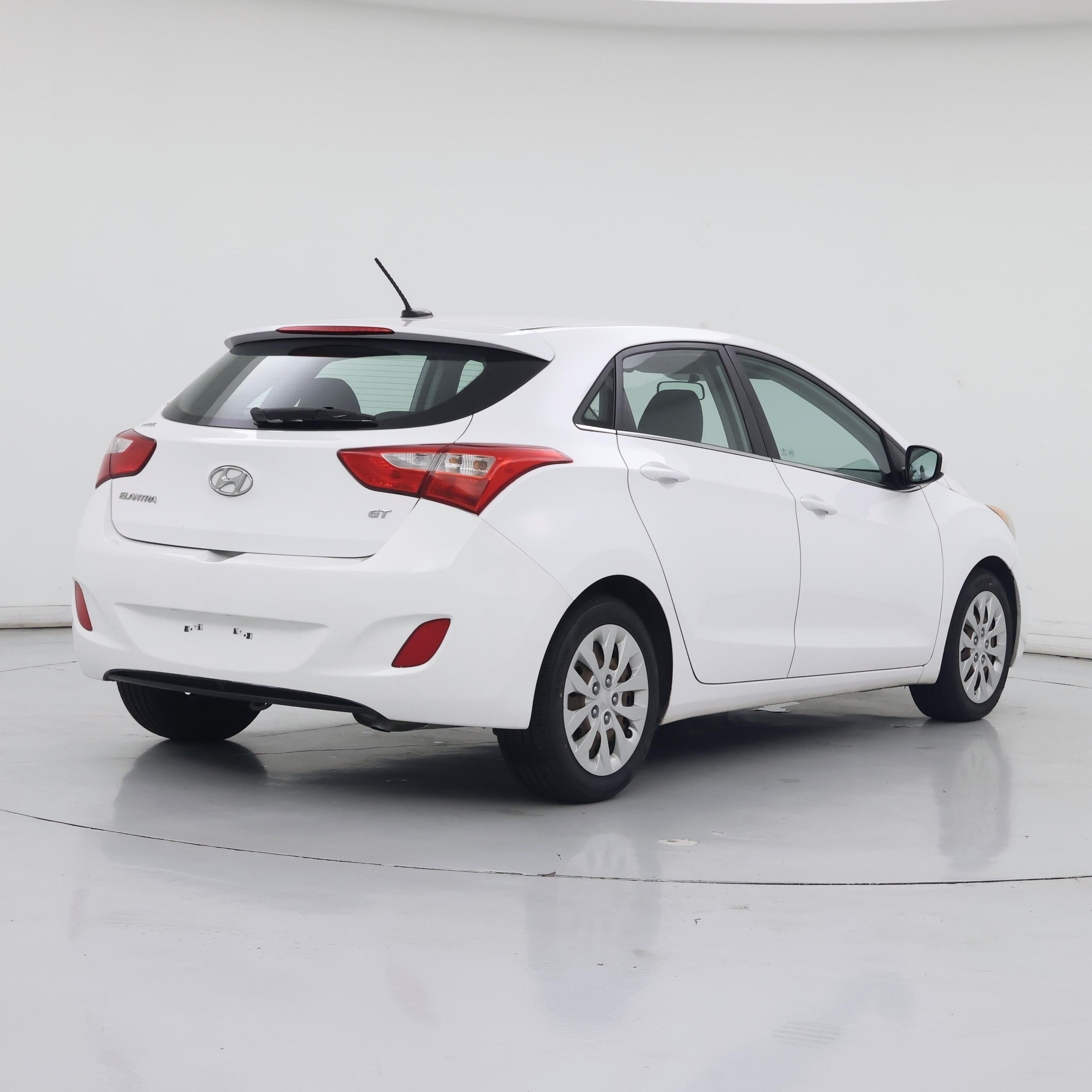 Thumbnail: 2016 Hyundai Elantra - 8