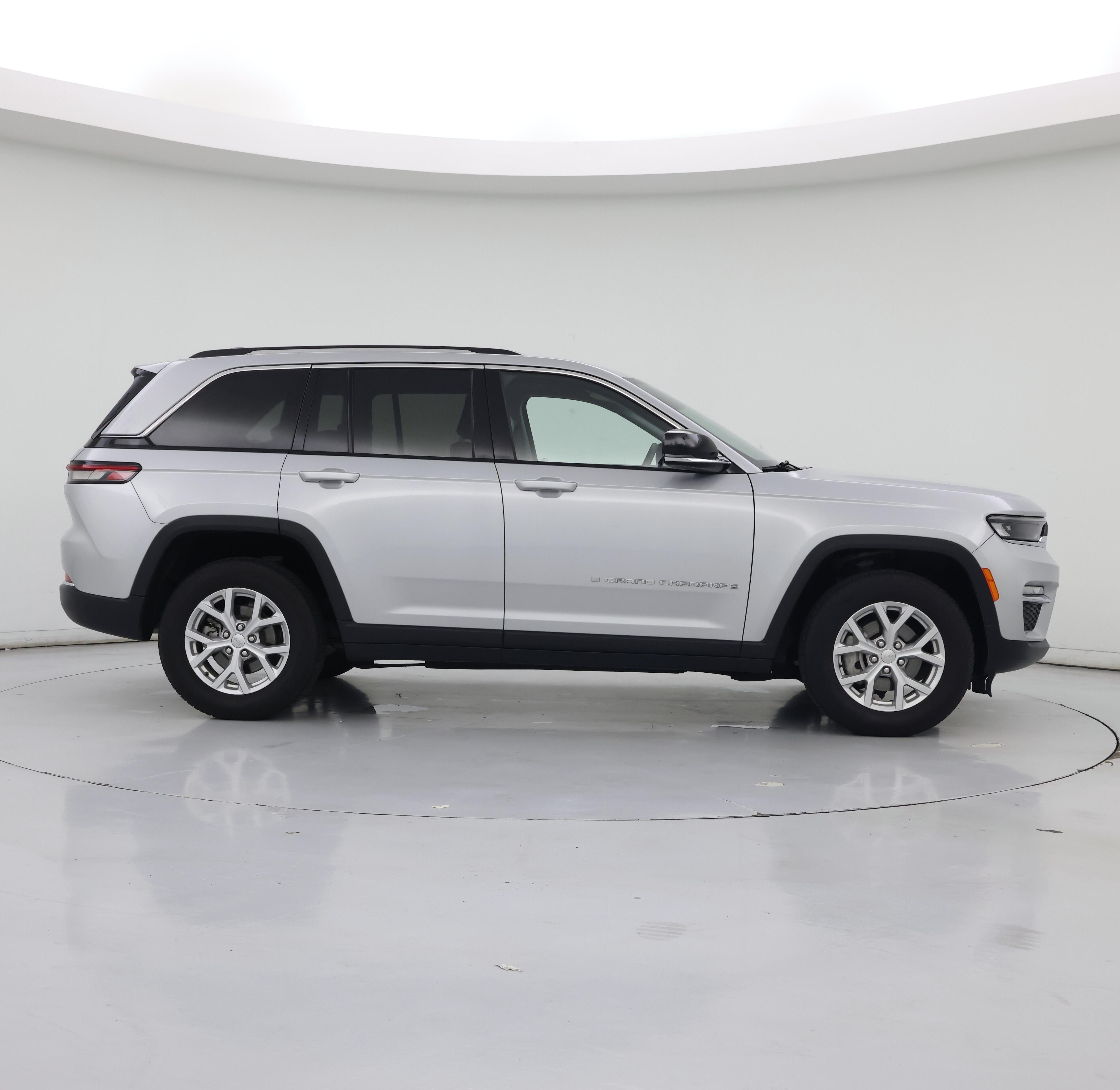 Thumbnail: 2023 Jeep Grand Cherokee - 7