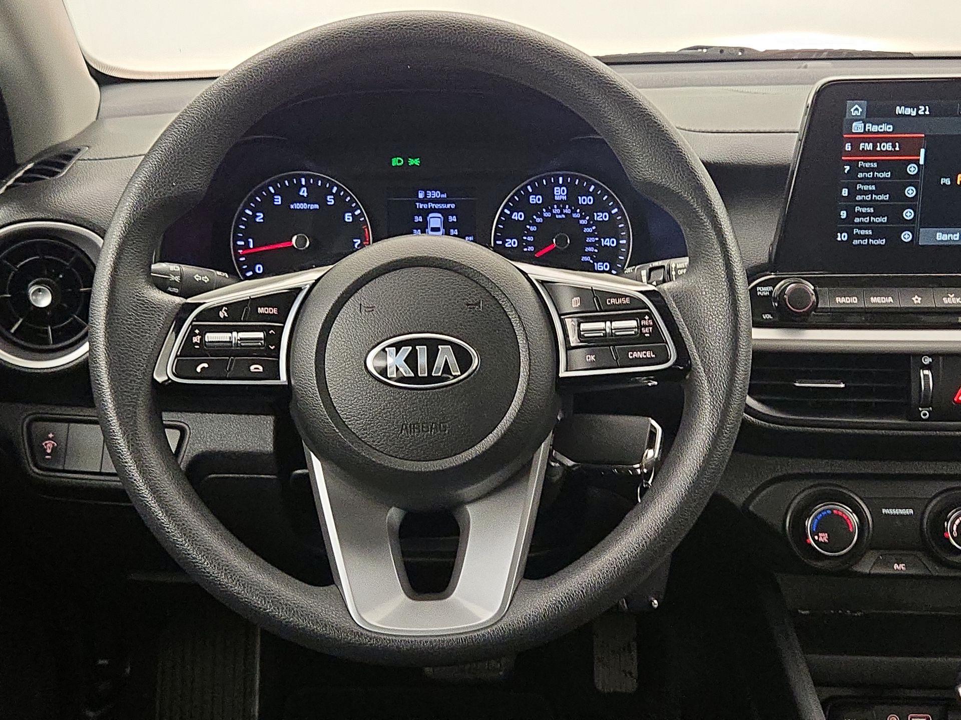 Thumbnail: 2020 Kia Forte - 10