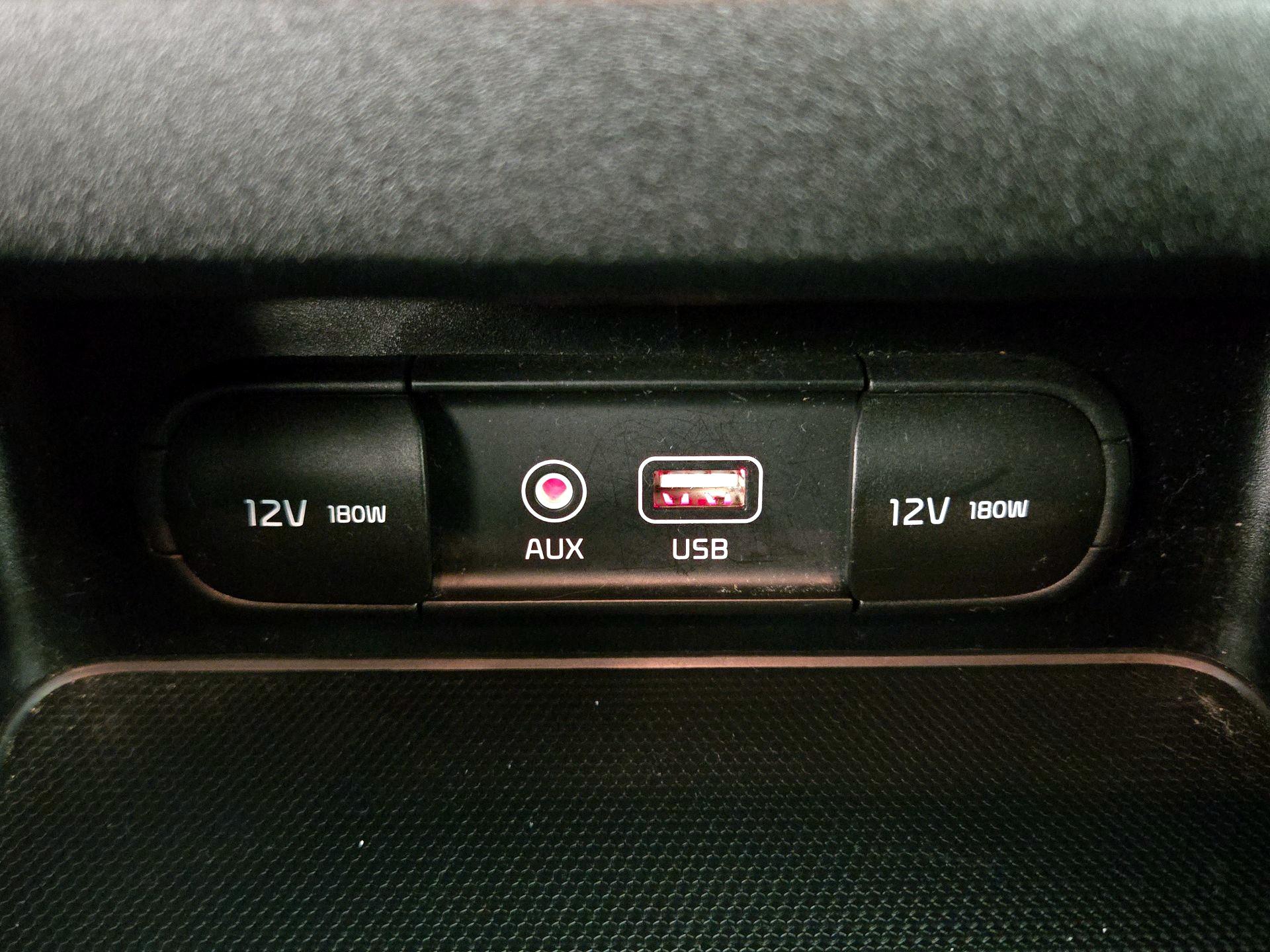 Thumbnail: 2020 Kia Forte - 18