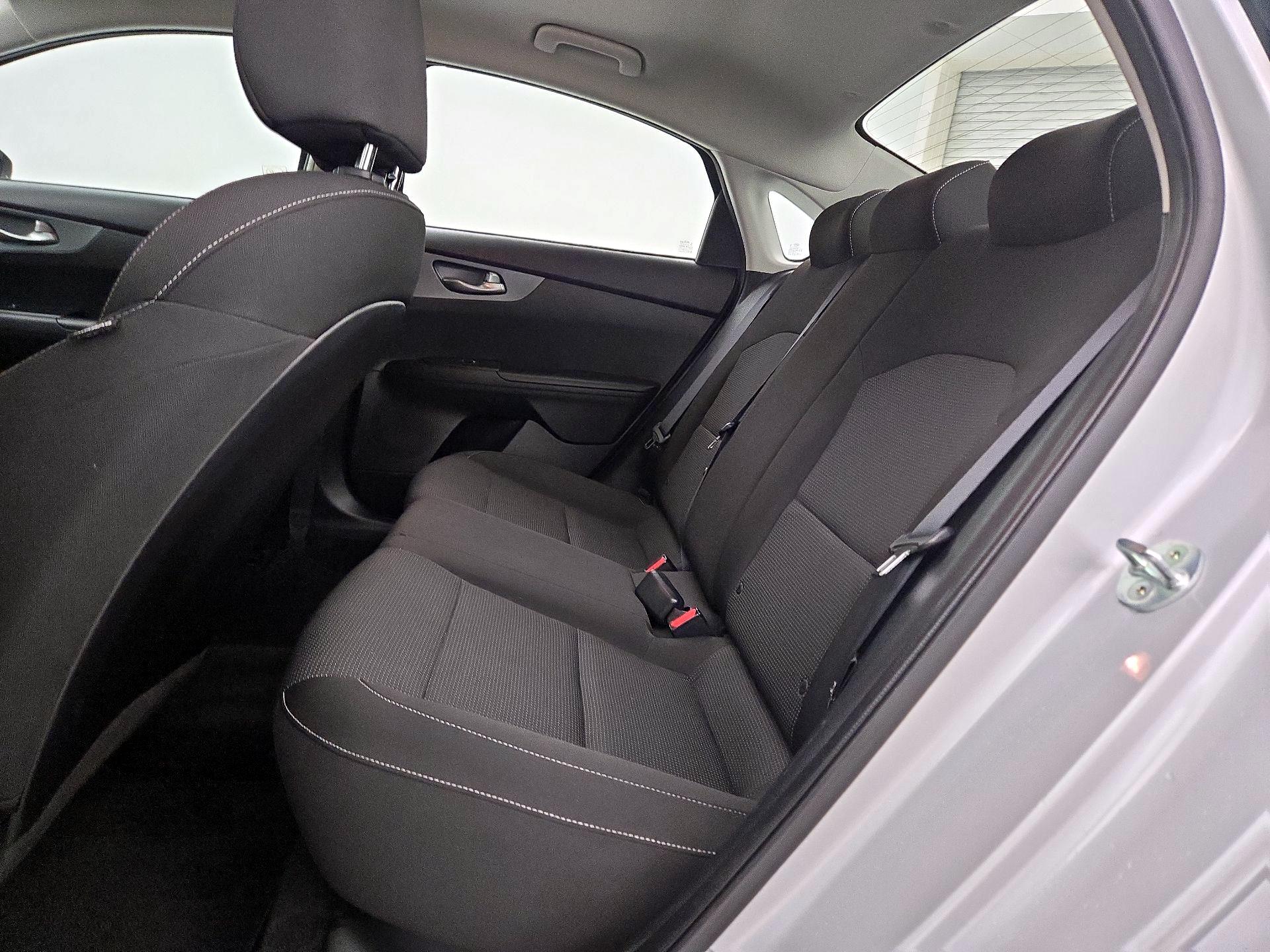 Thumbnail: 2020 Kia Forte - 19