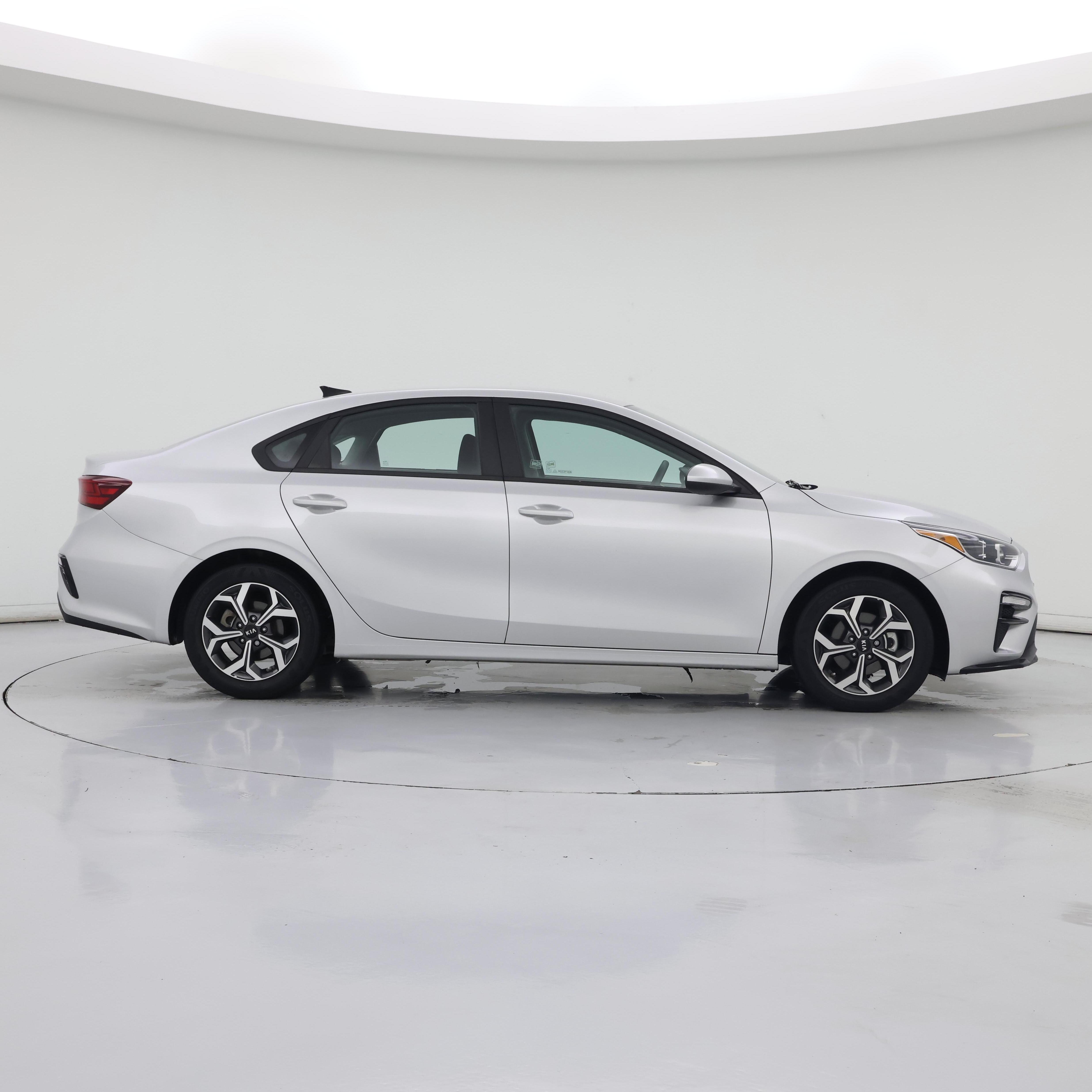 Thumbnail: 2020 Kia Forte - 7
