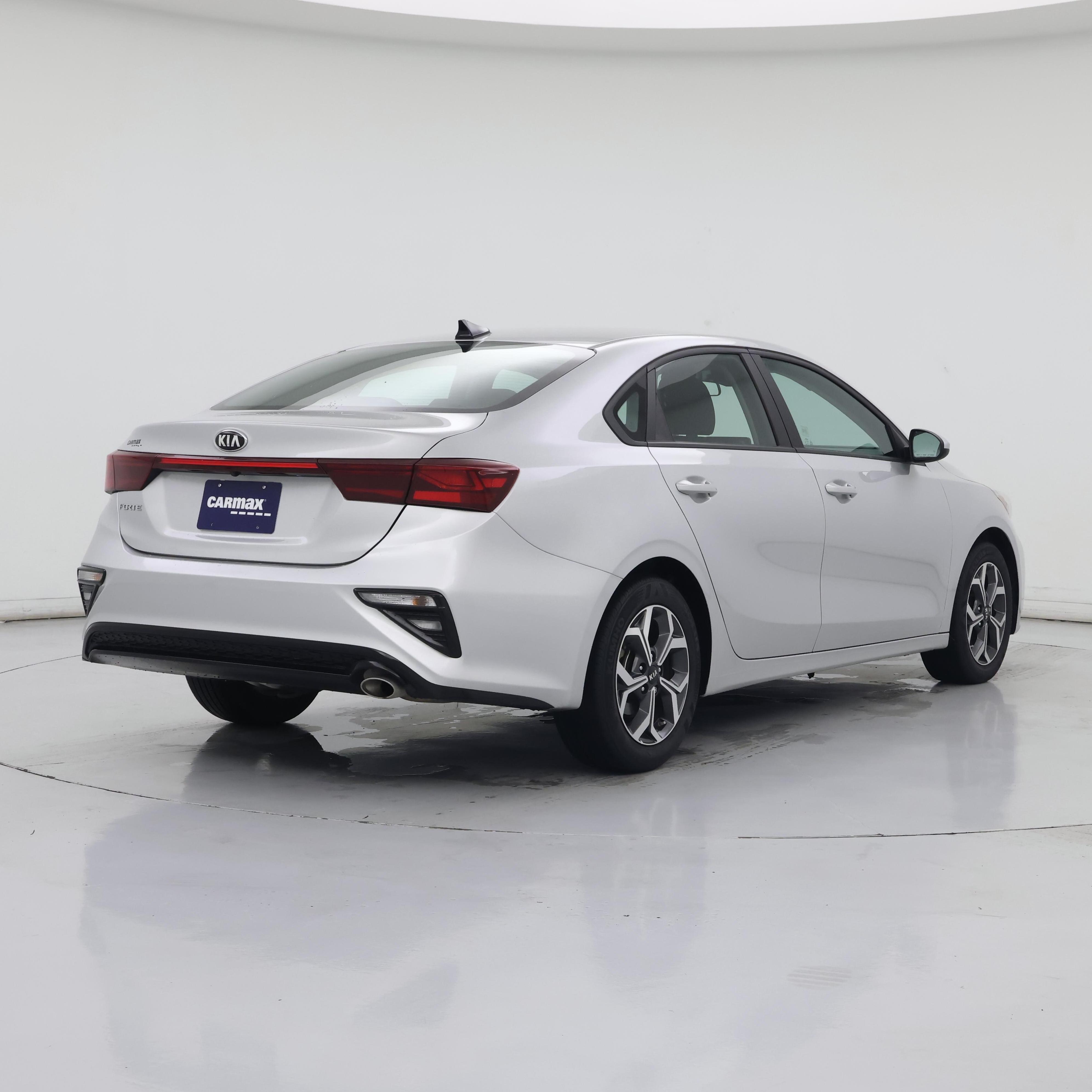Thumbnail: 2020 Kia Forte - 8