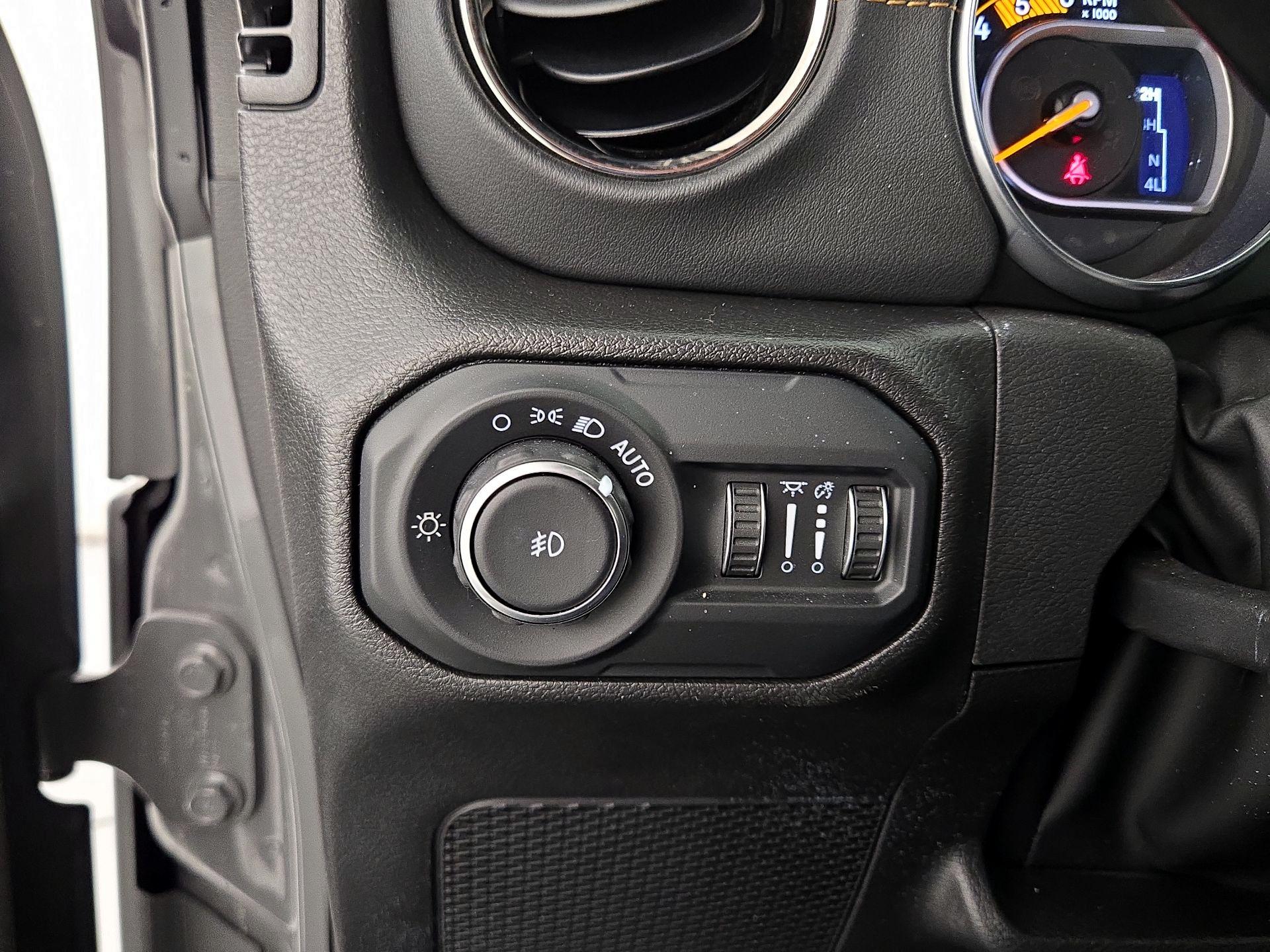 Thumbnail: 2022 Jeep Wrangler - 13