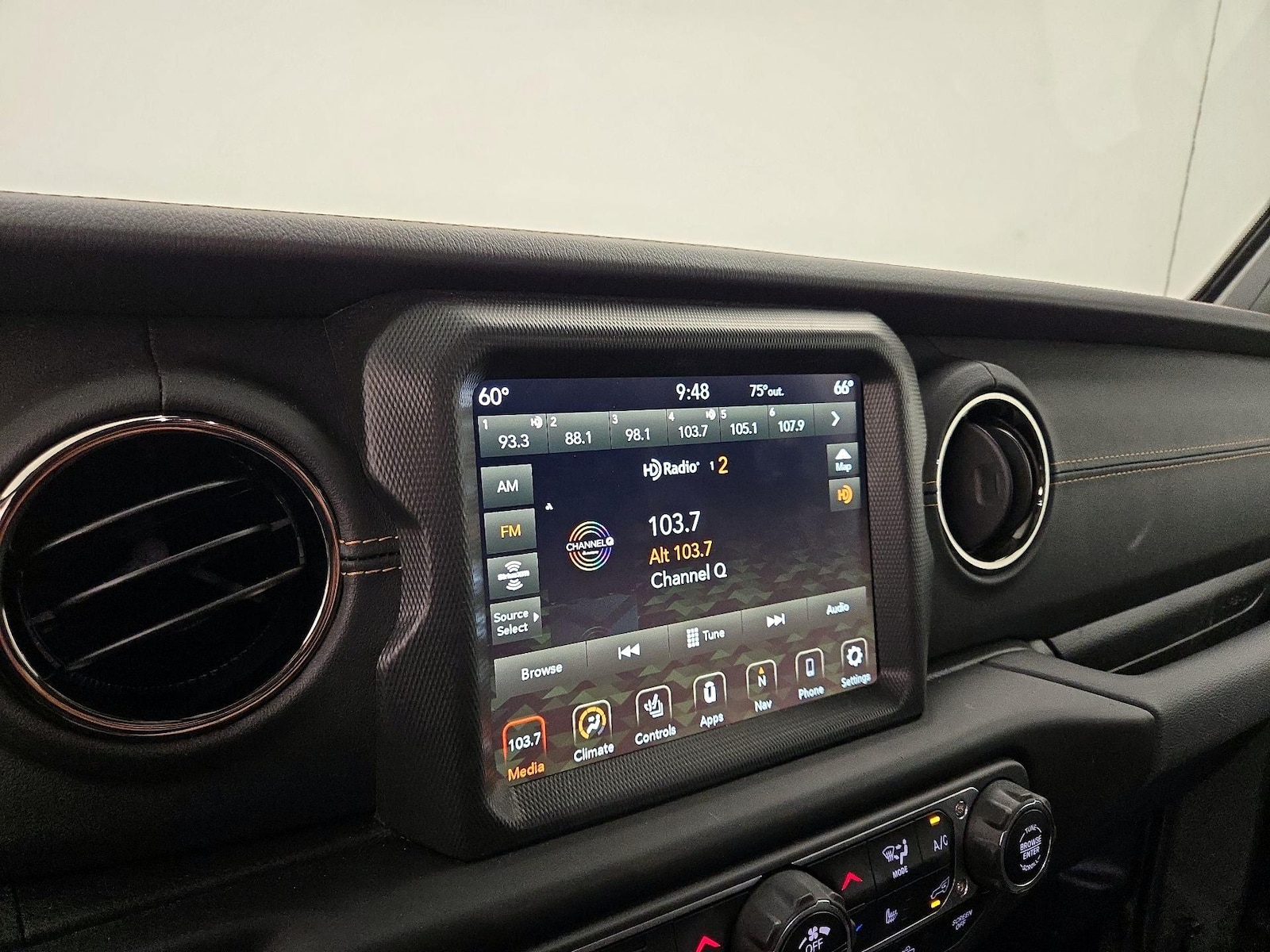 2022 Jeep Wrangler Unlimited High Altitude - Photo 8