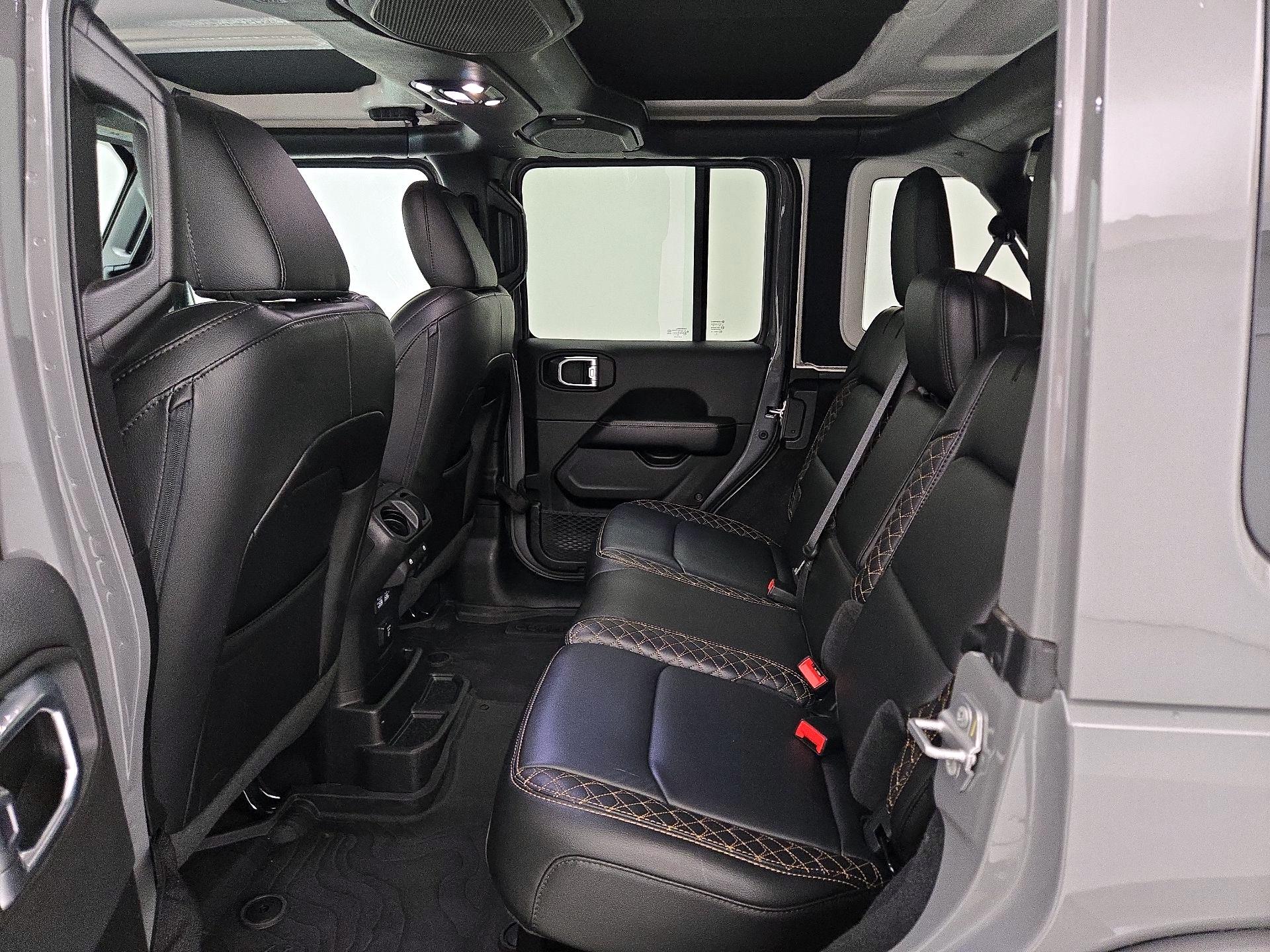 Thumbnail: 2022 Jeep Wrangler - 20