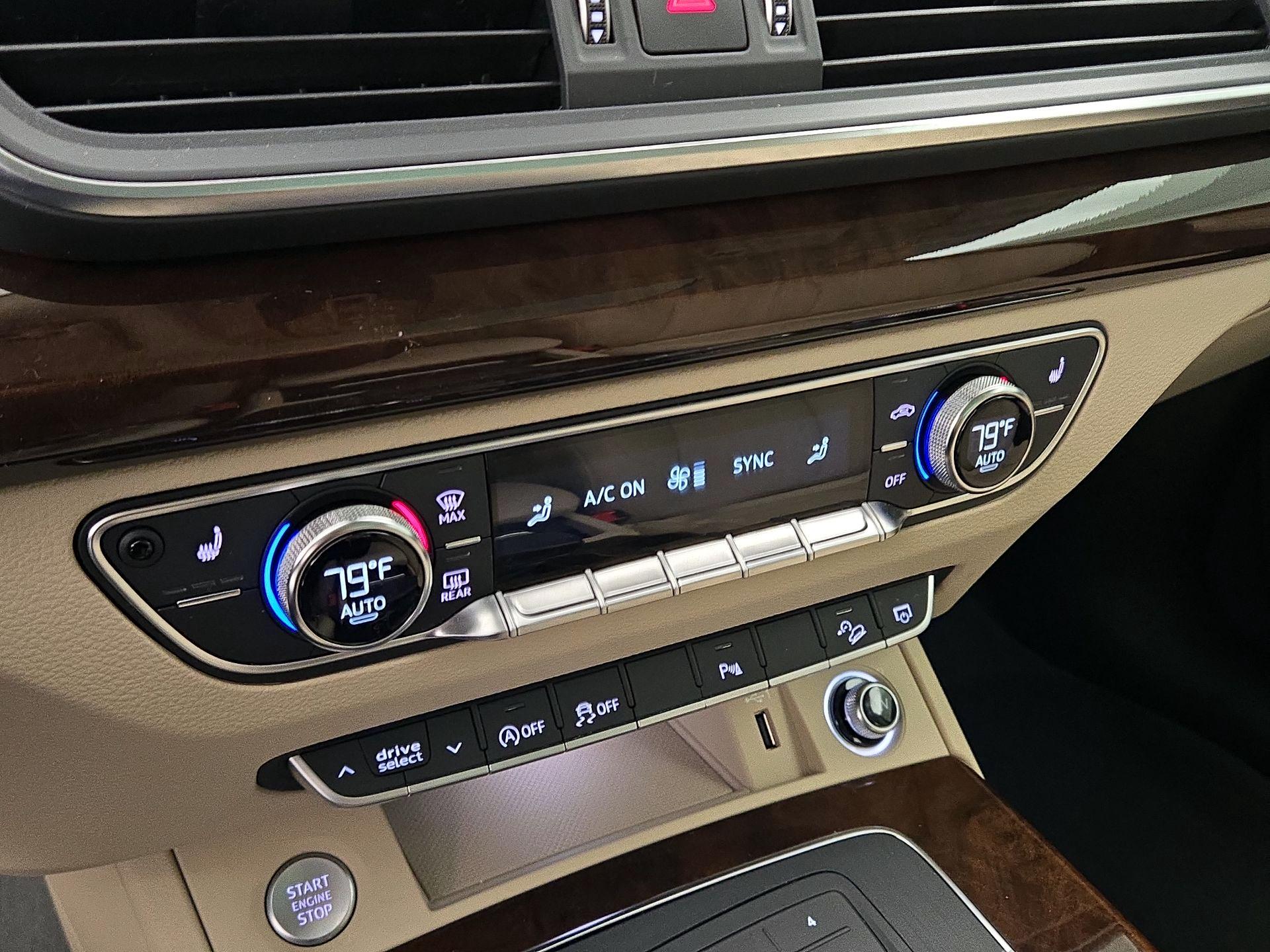 Thumbnail: 2020 Audi Q5 - 16