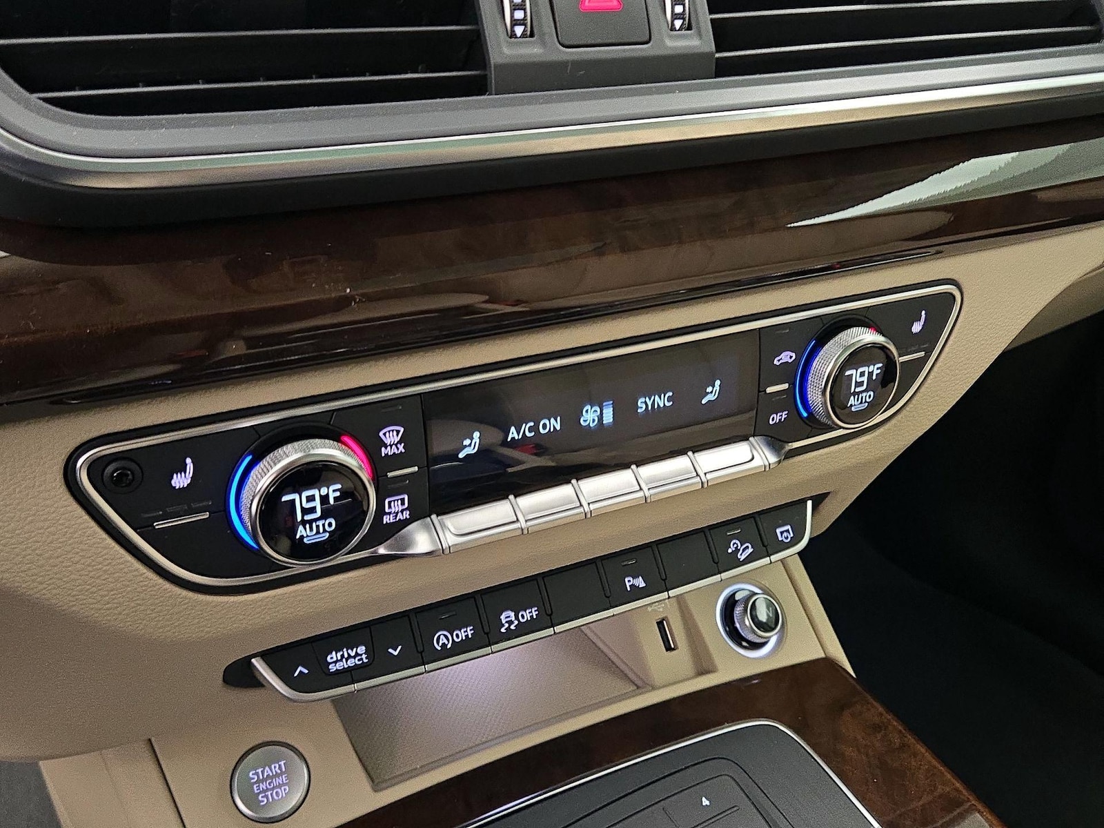 2020 Audi Q5 Premium - Photo 17