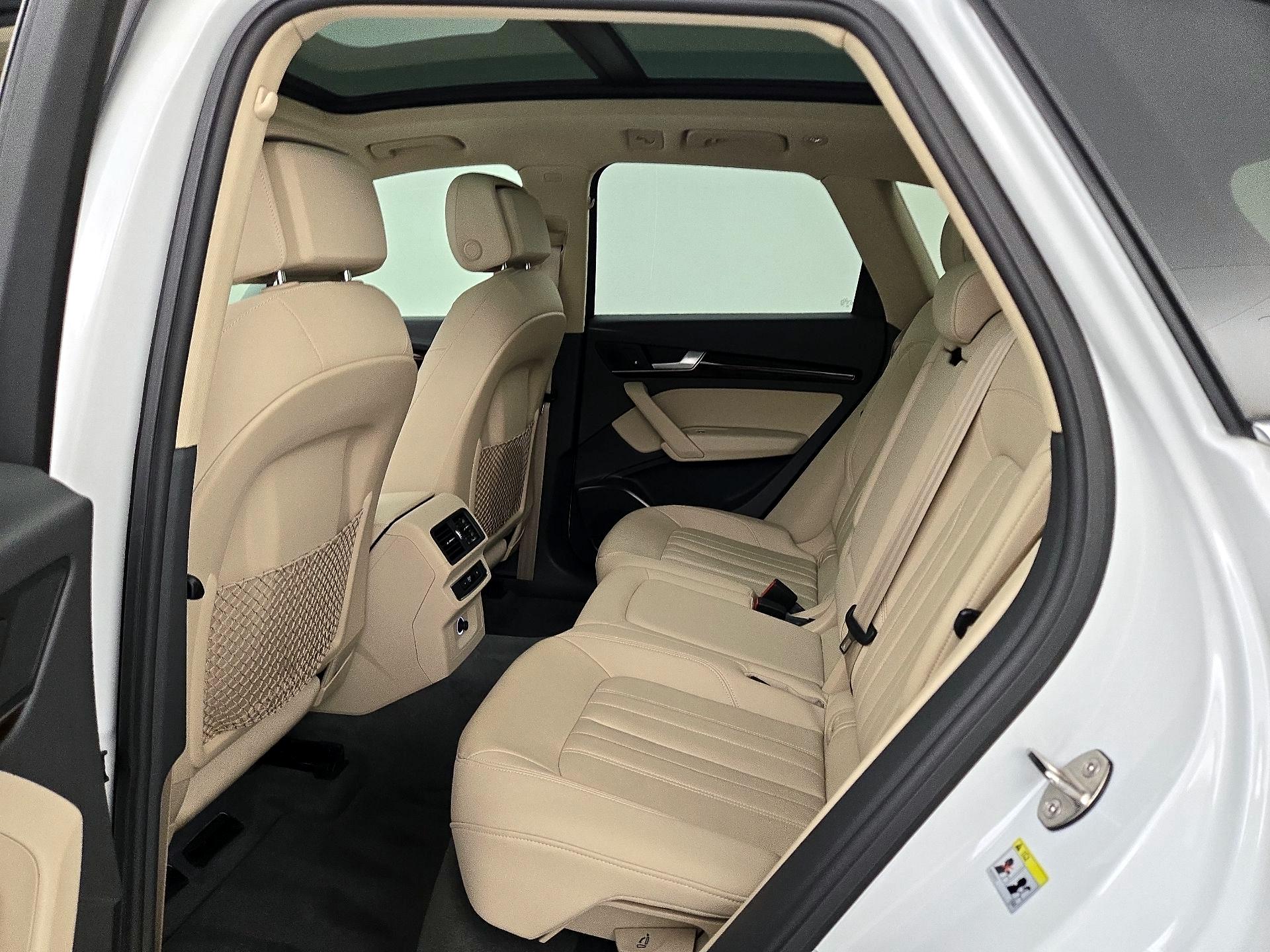 Thumbnail: 2020 Audi Q5 - 20