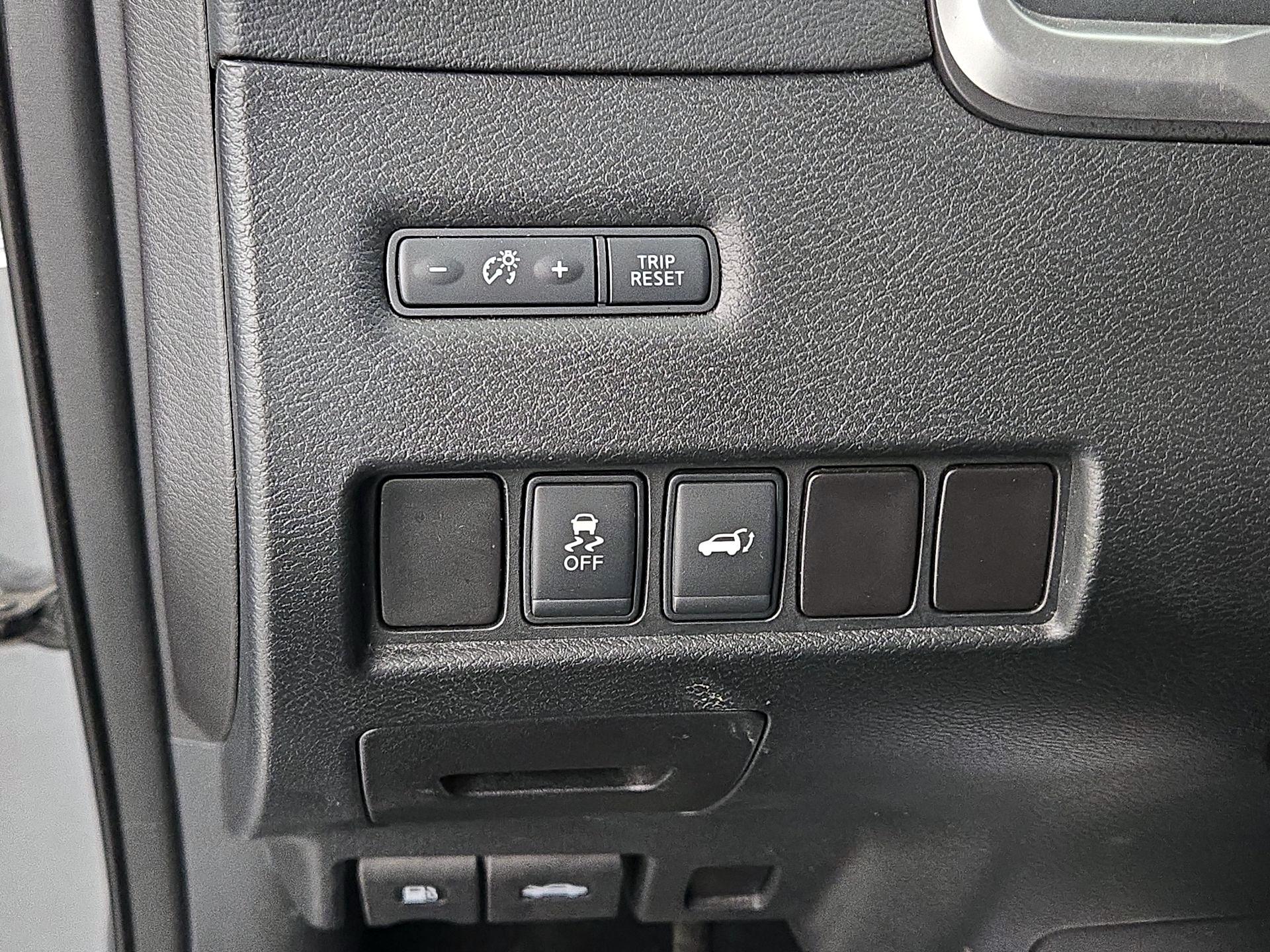 Thumbnail: 2015 Nissan Murano - 13