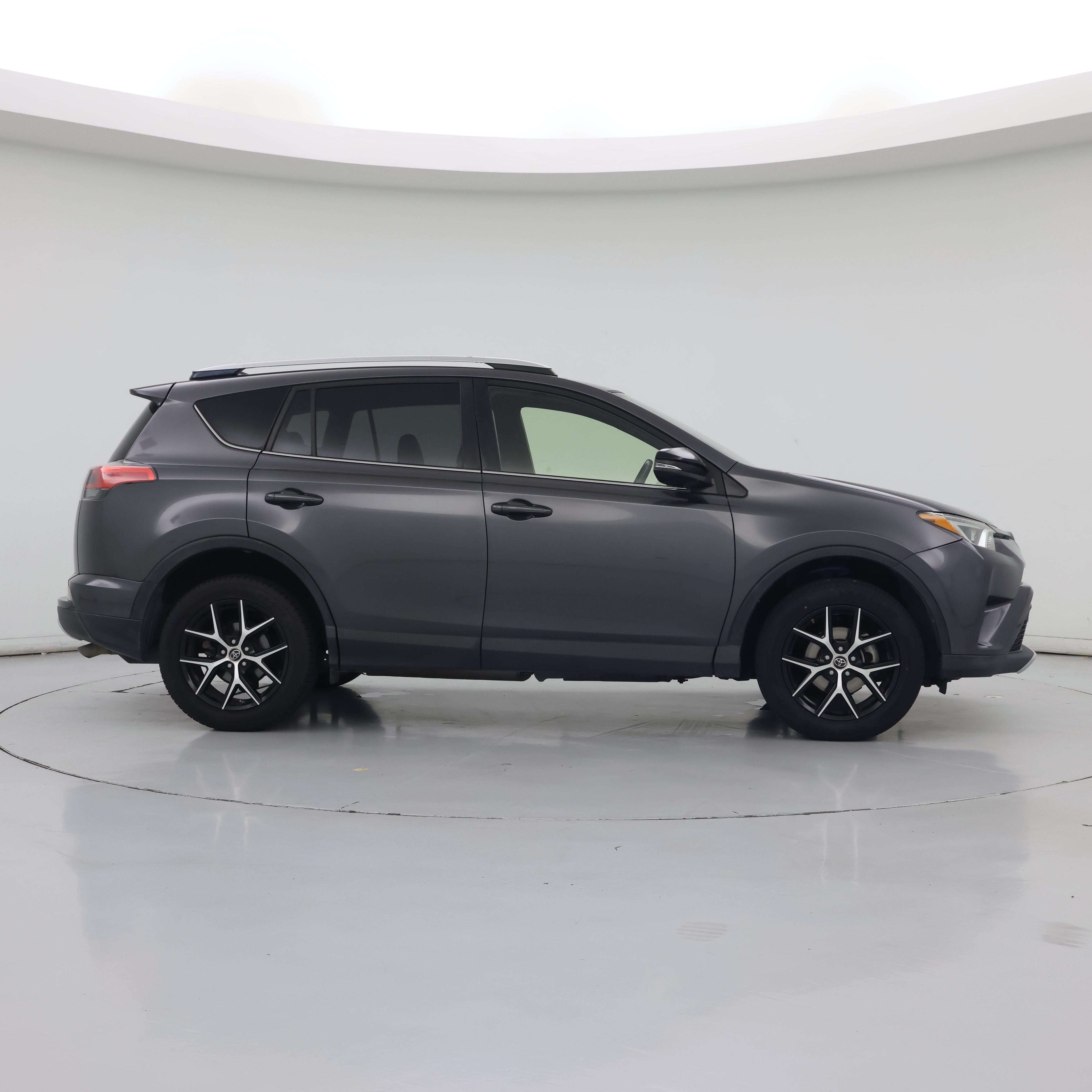 Thumbnail: 2016 Toyota RAV4 - 7