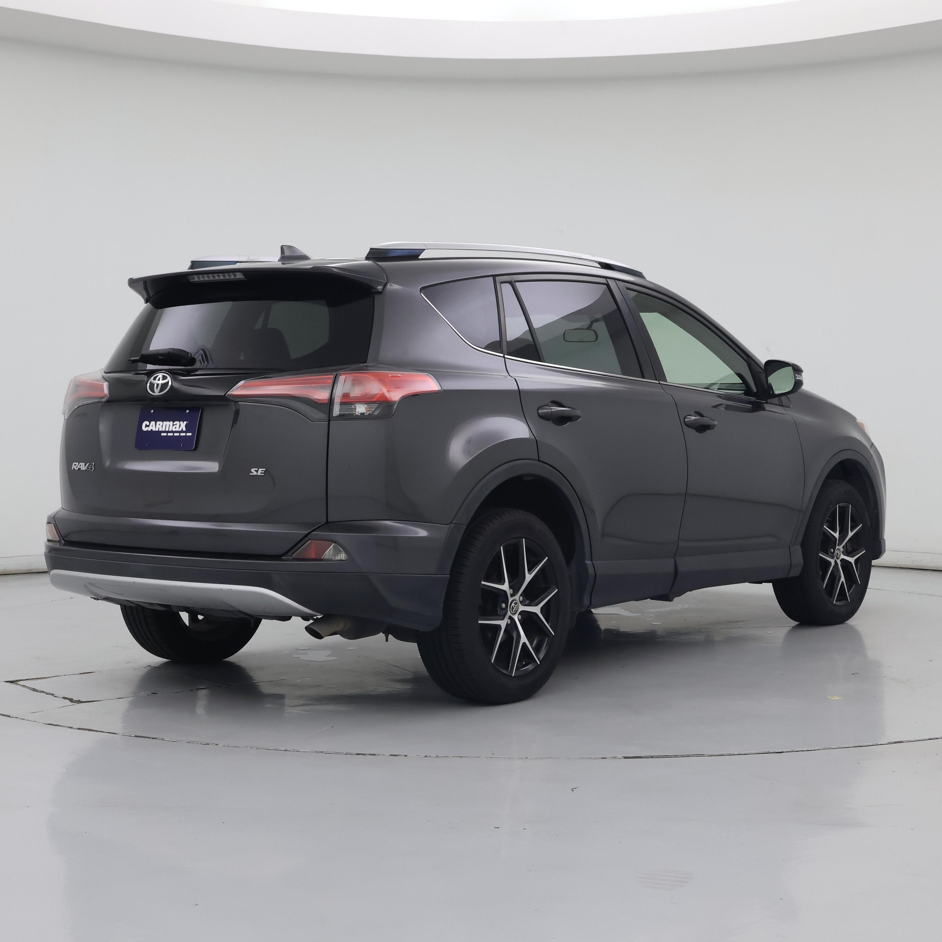 Thumbnail: 2016 Toyota RAV4 - 8