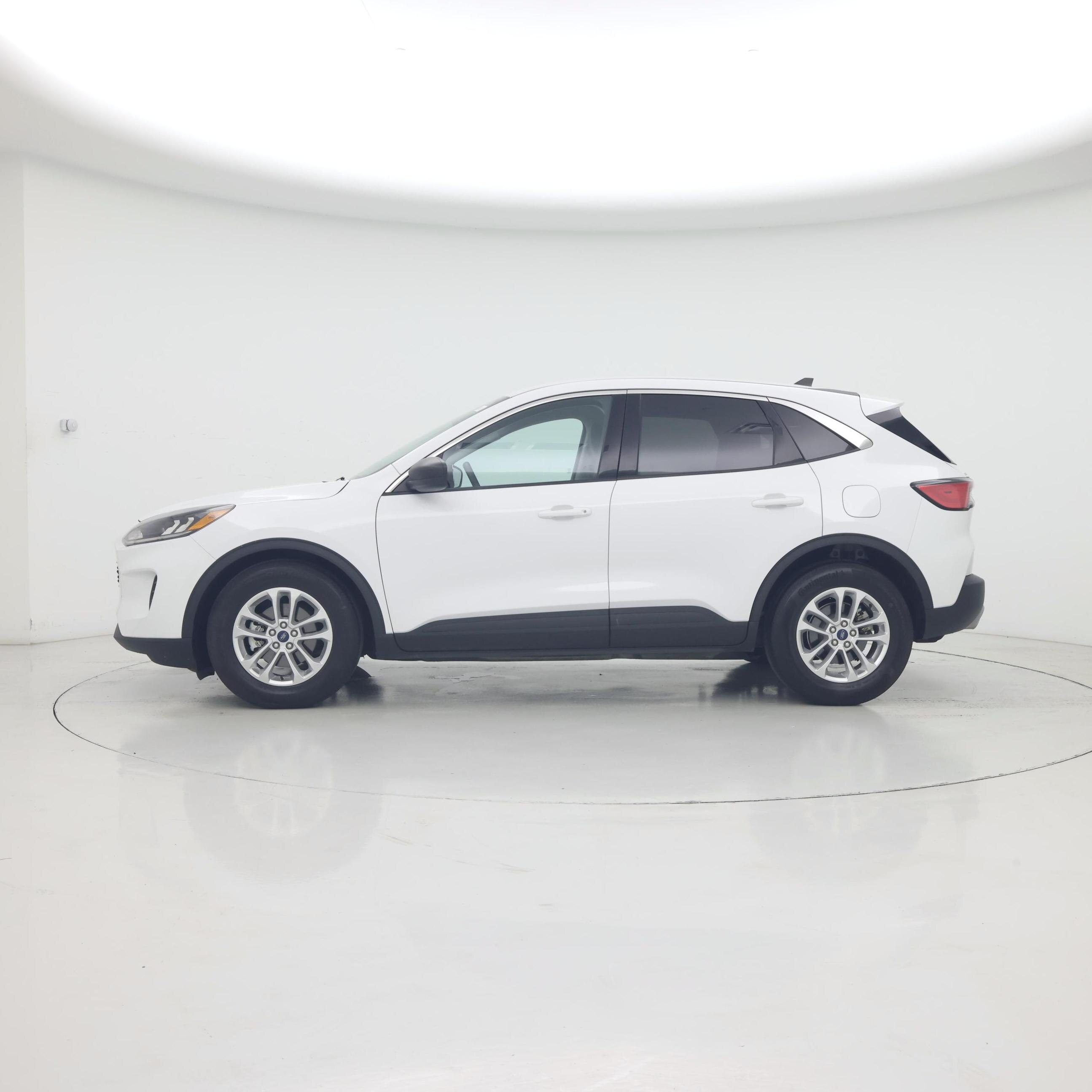 Thumbnail: 2022 Ford Escape - 3