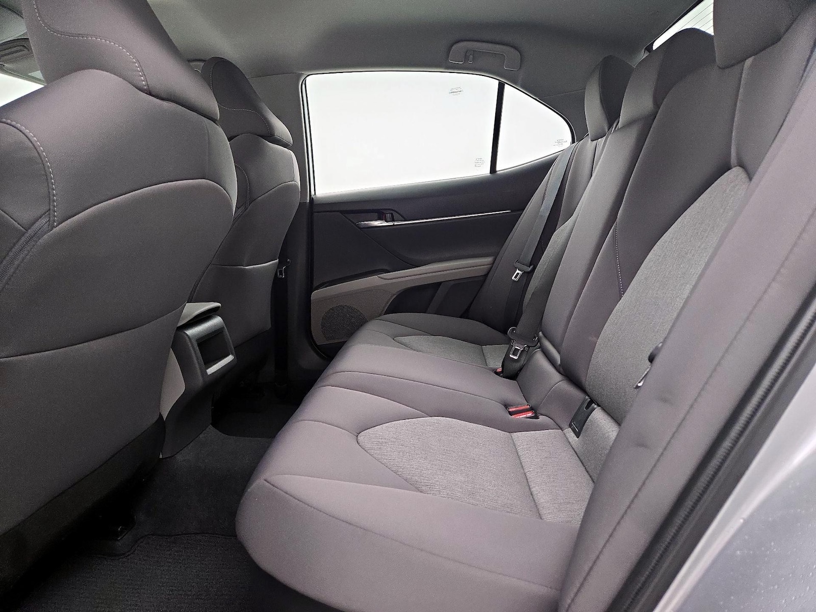 2022 Toyota Camry LE - Photo 20
