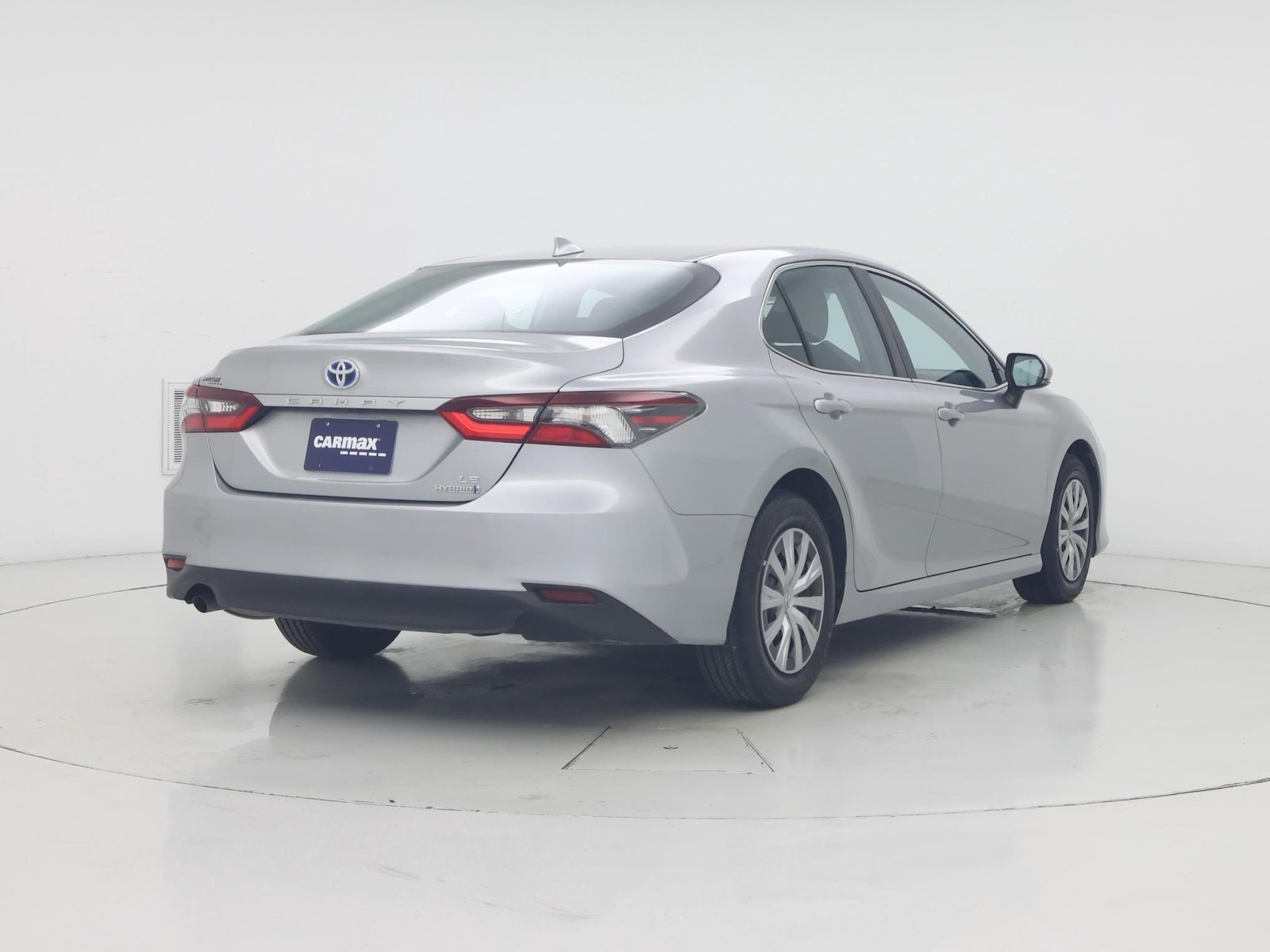 2022 Toyota Camry LE - Photo 9