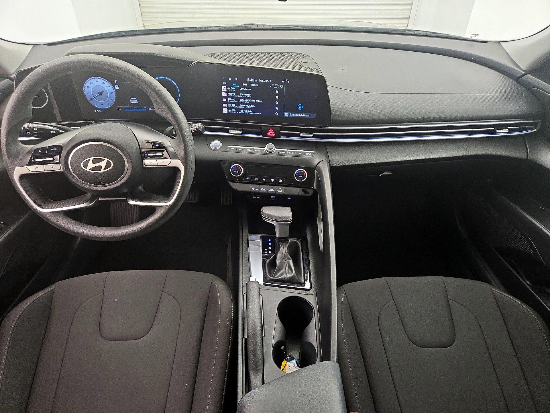 Thumbnail: 2024 Hyundai Elantra - 9