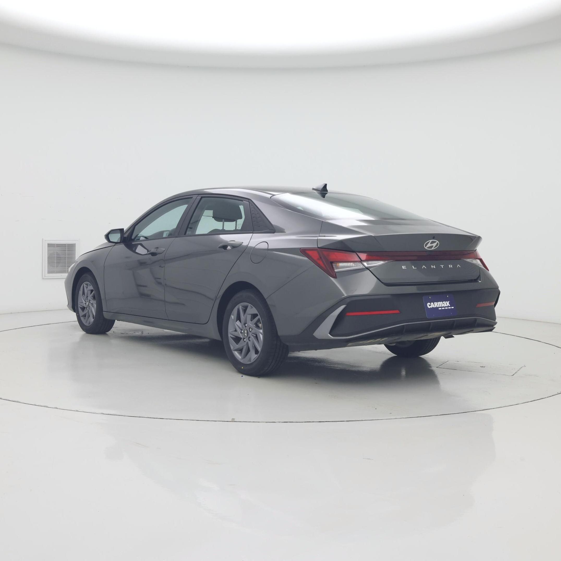Thumbnail: 2024 Hyundai Elantra - 2