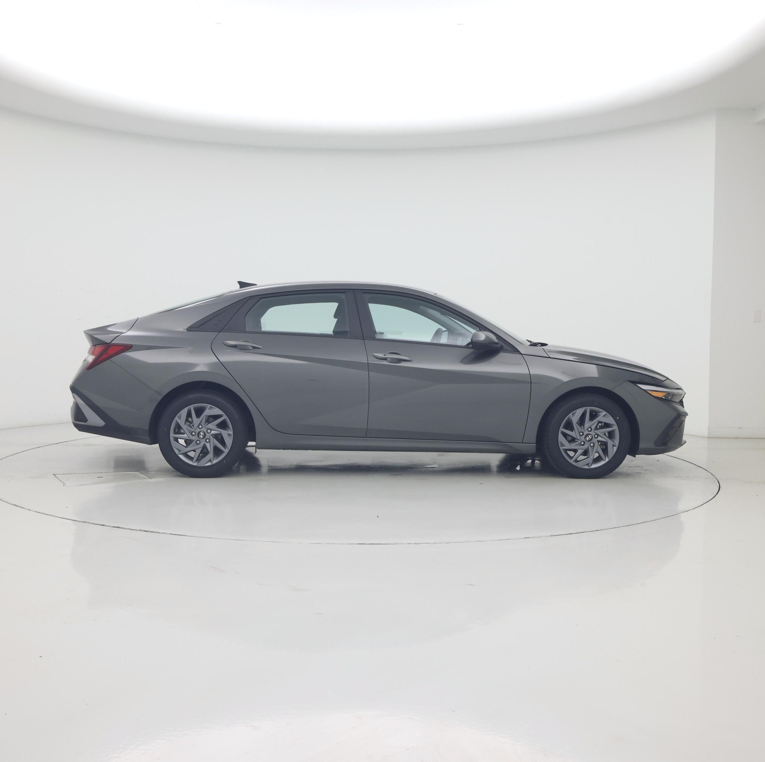 Thumbnail: 2024 Hyundai Elantra - 7