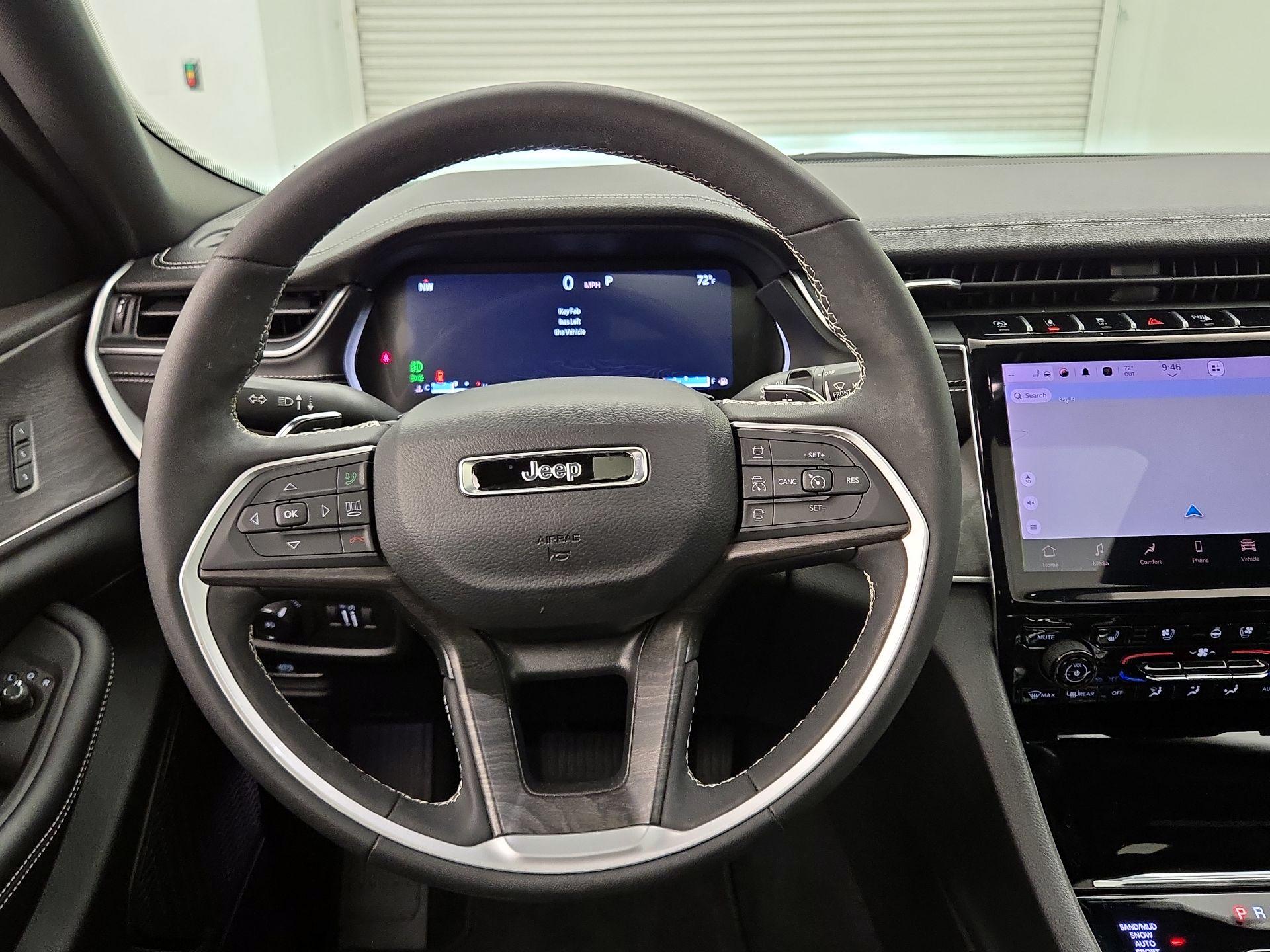 Thumbnail: 2024 Jeep Grand Cherokee - 10