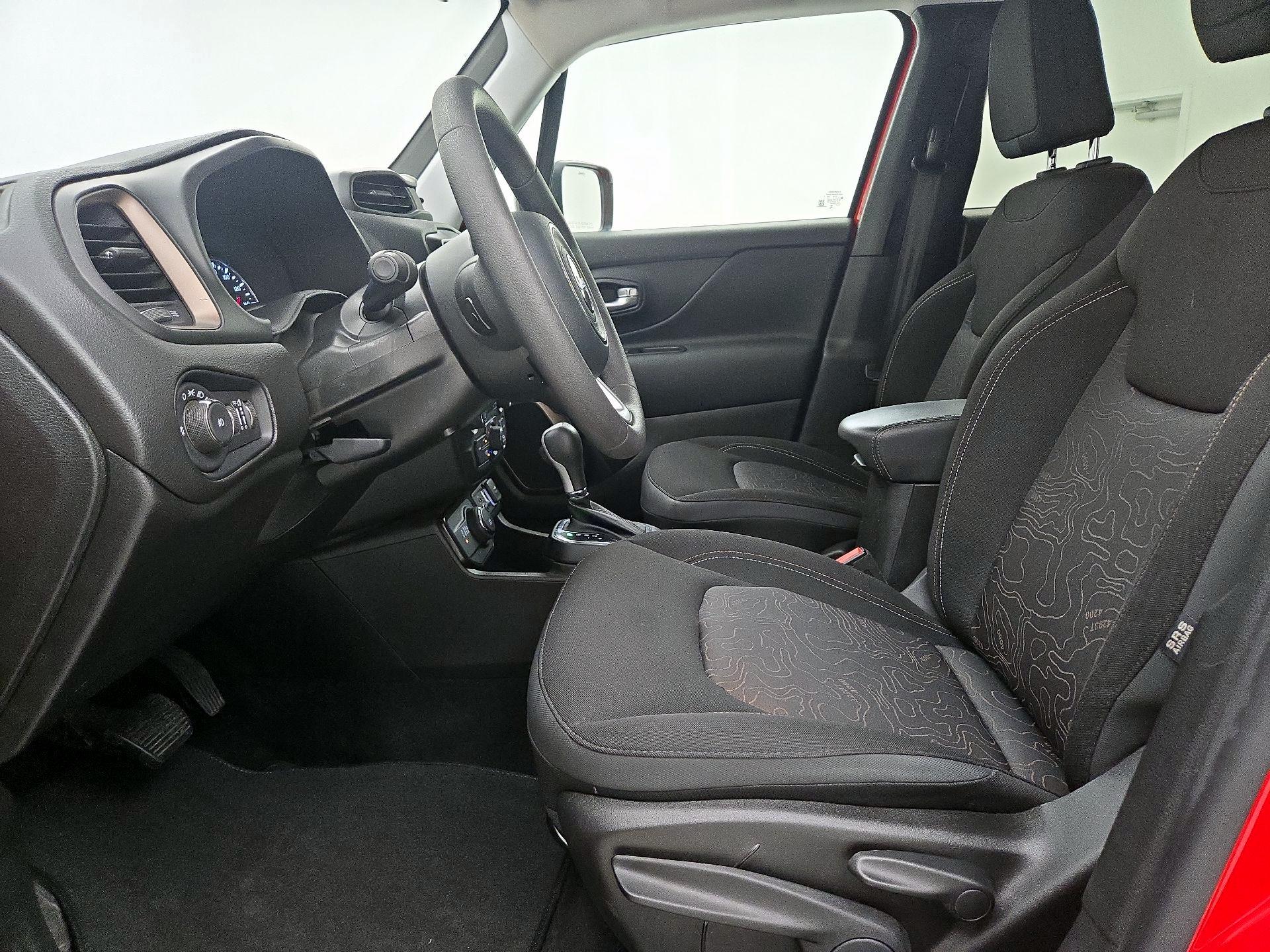 Thumbnail: 2023 Jeep Renegade - 11