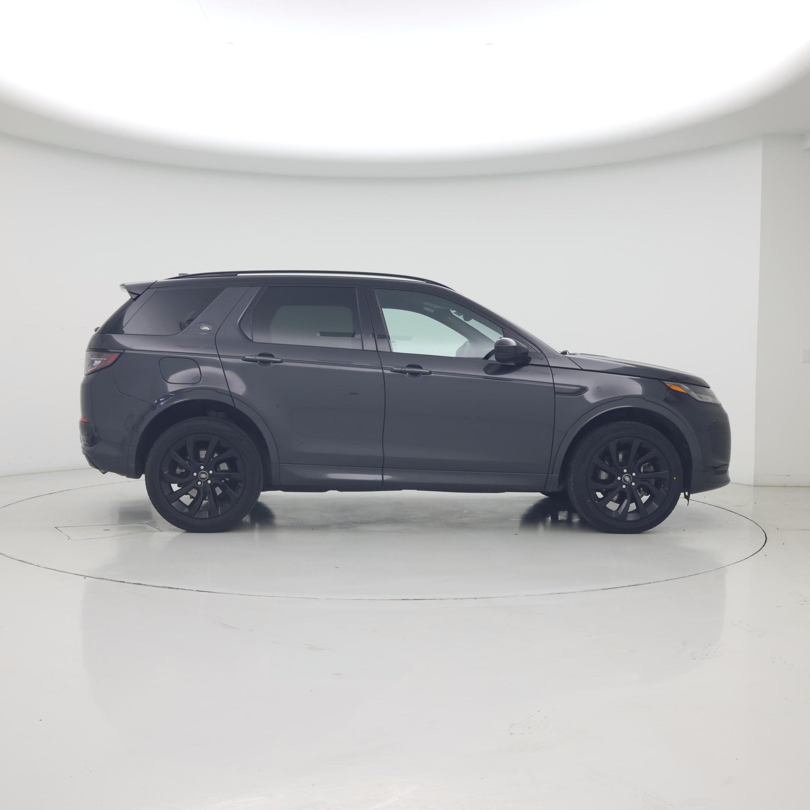 Thumbnail: 2022 Land Rover Discovery Sport - 7