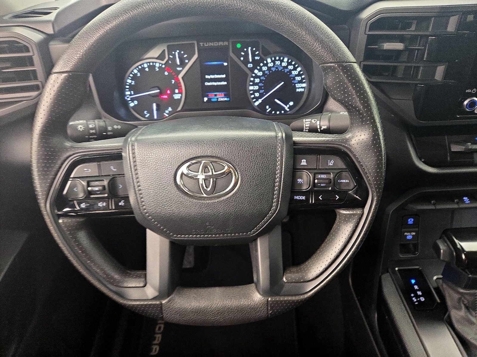 2024 Toyota Tundra SR5 - Photo 11
