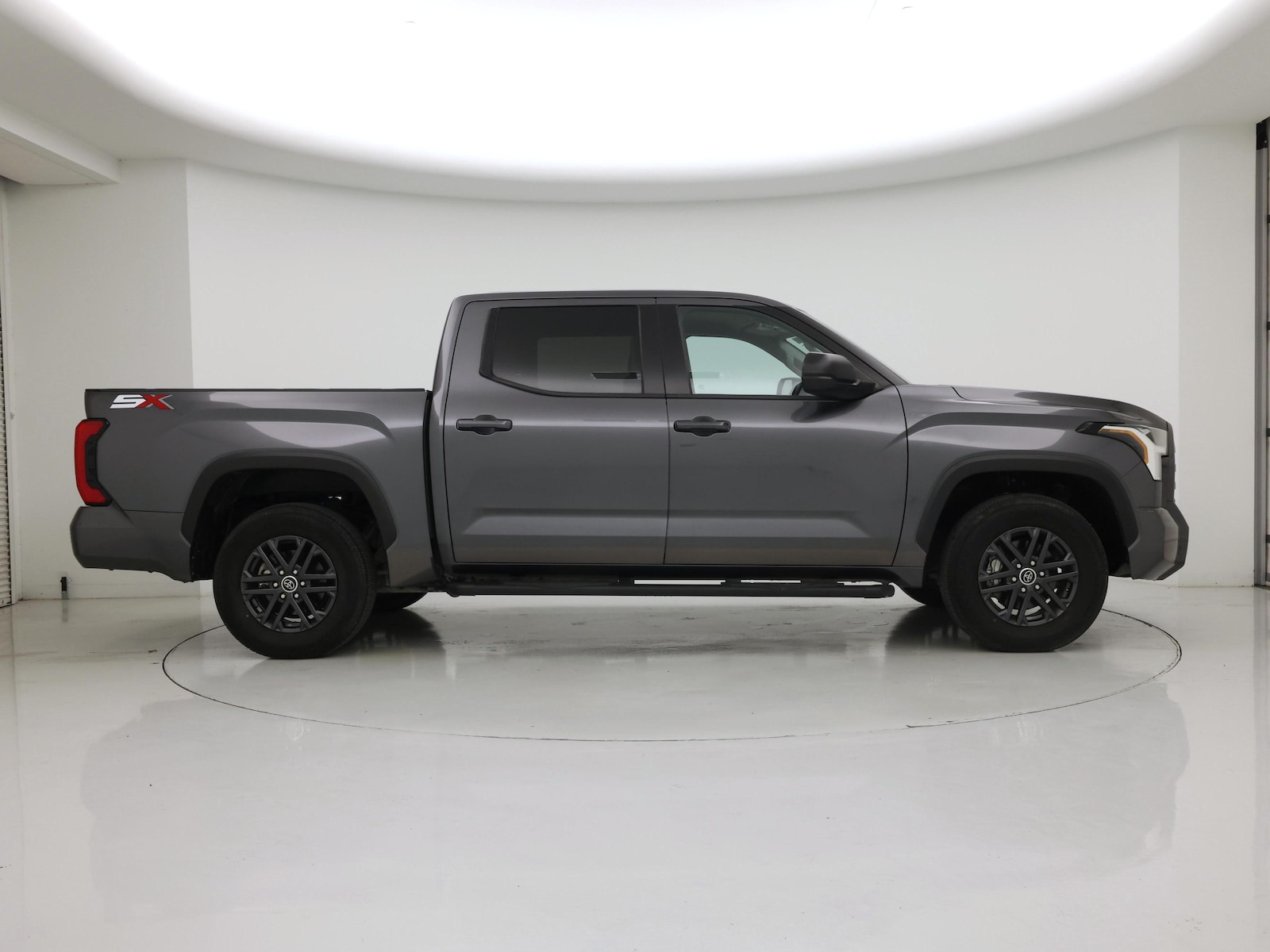 2024 Toyota Tundra SR5 - Photo 8