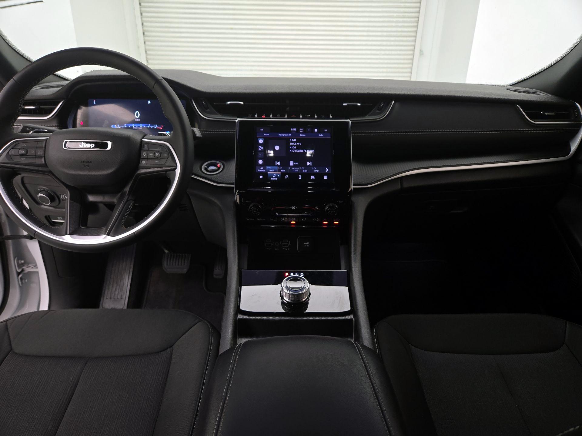 Thumbnail: 2024 Jeep Grand Cherokee - 9