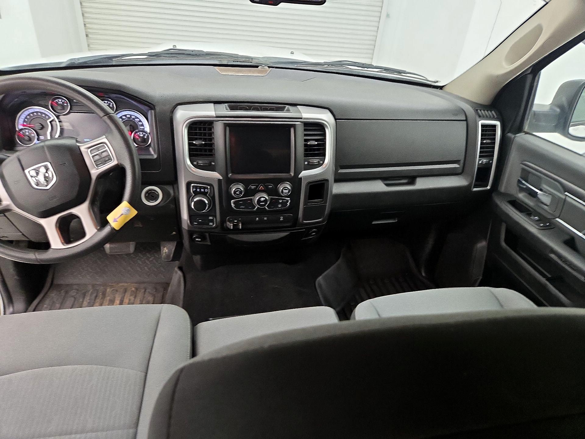 Thumbnail: 2022 RAM 1500 Classic - 9