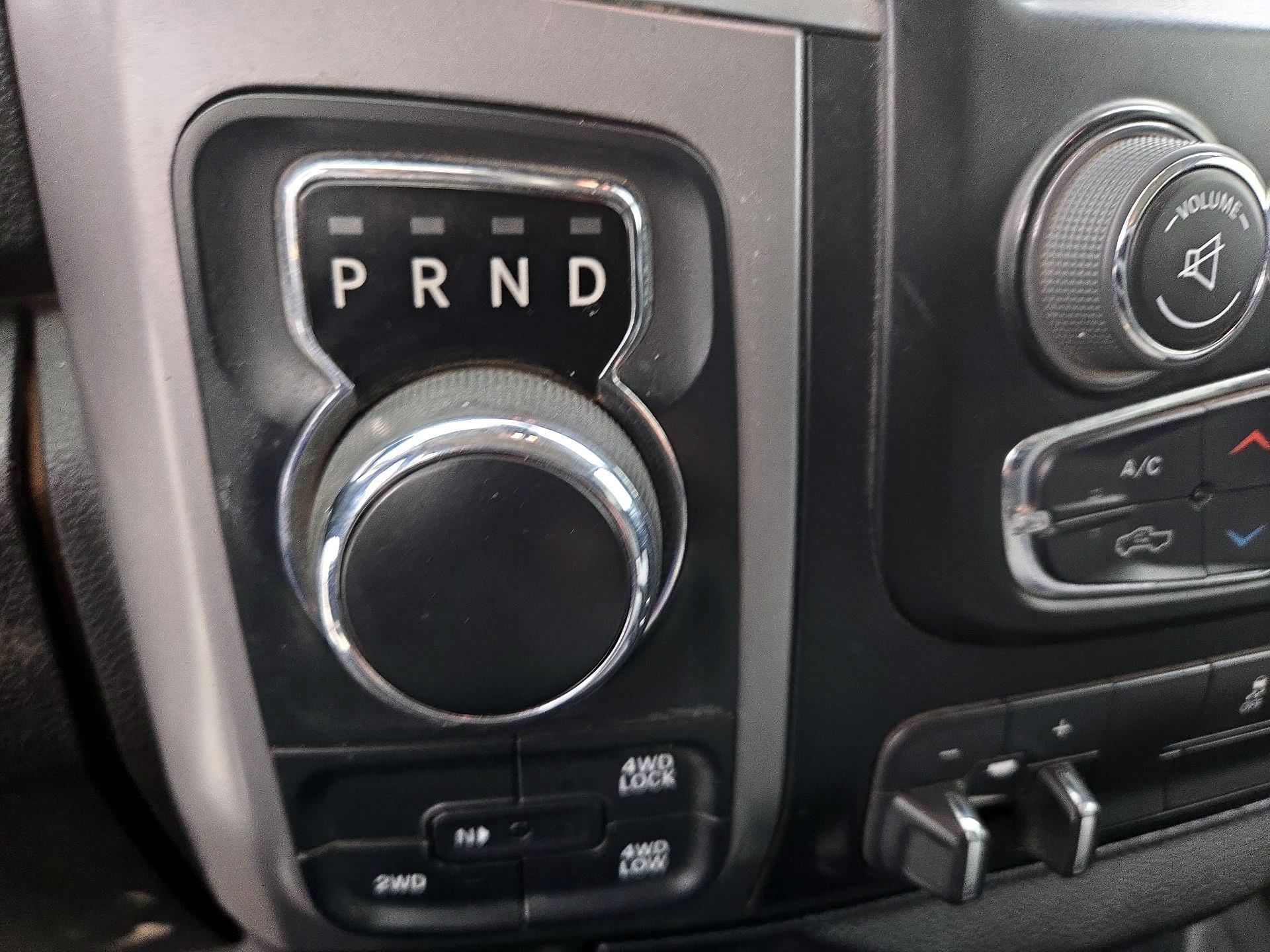 Thumbnail: 2022 RAM 1500 Classic - 17