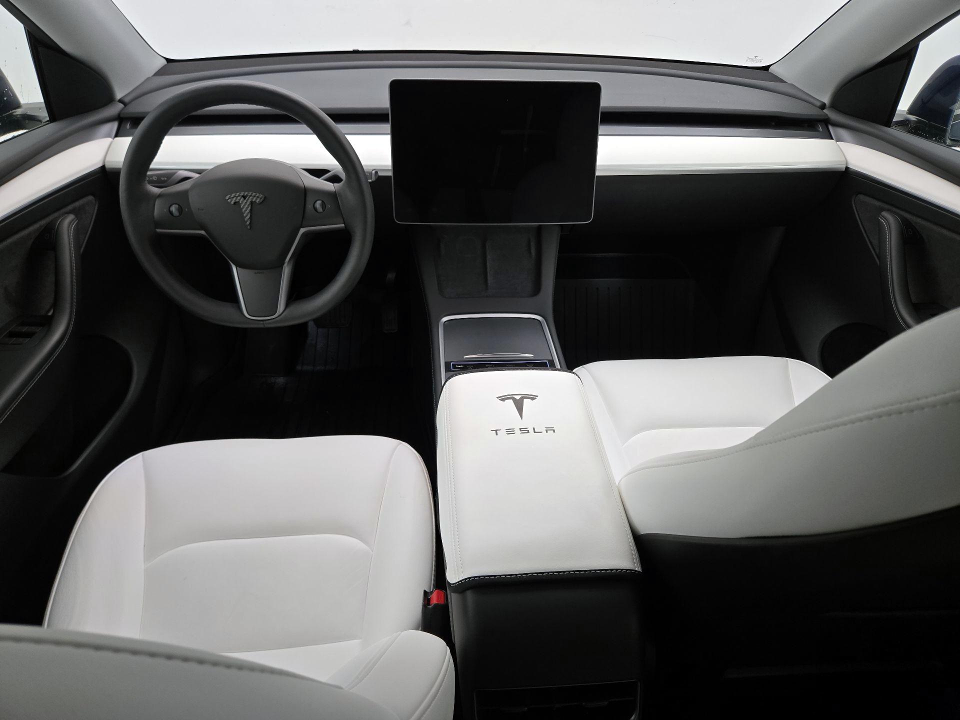 Thumbnail: 2023 Tesla Model Y - 9