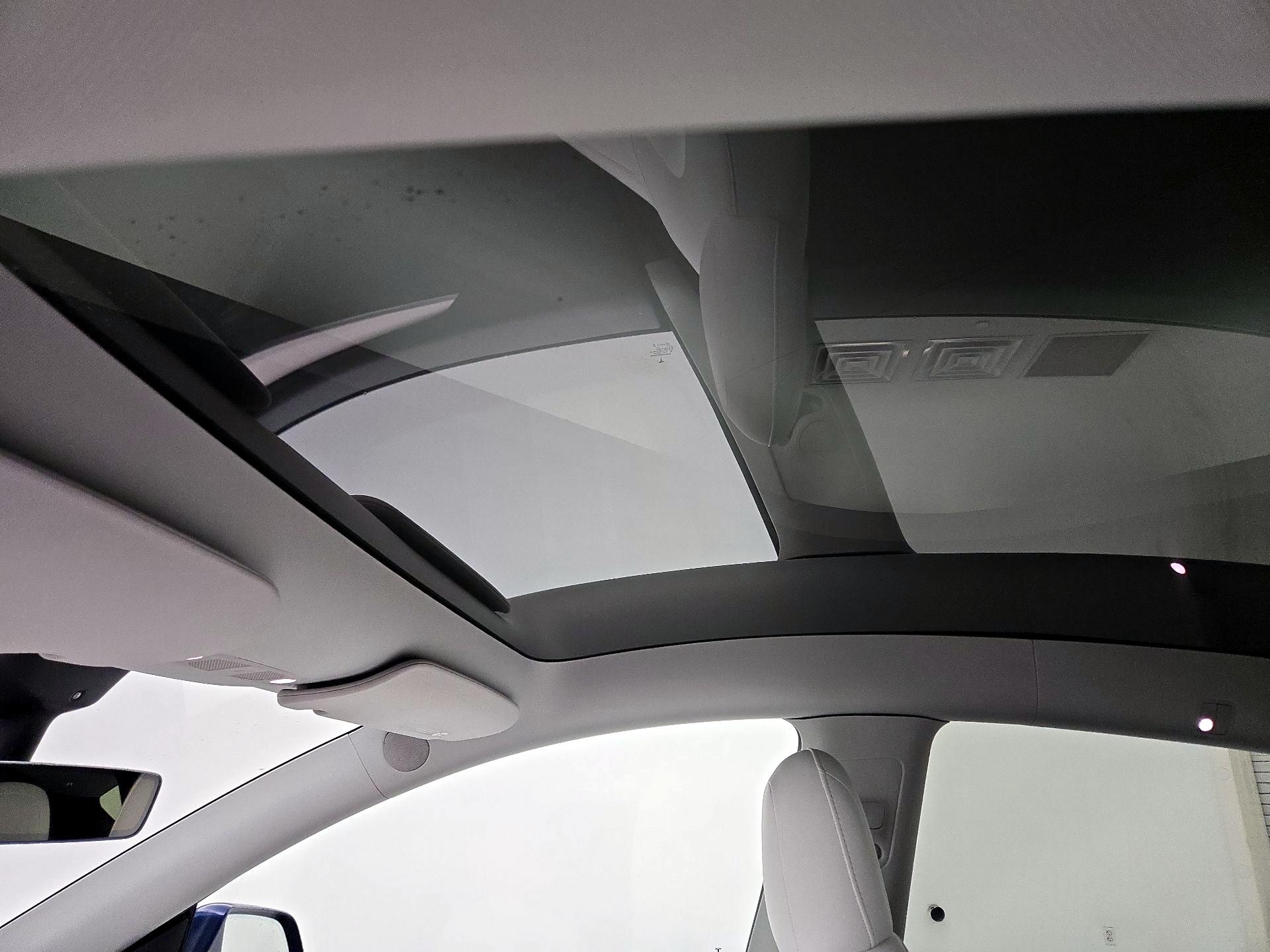 Thumbnail: 2023 Tesla Model Y - 19