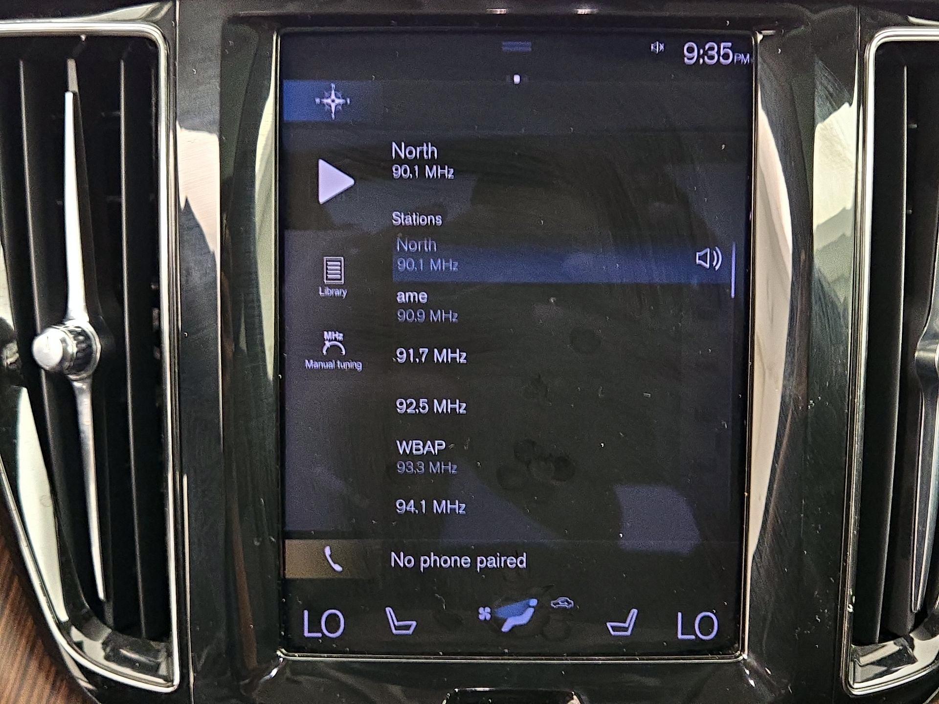 Thumbnail: 2021 Volvo XC60 - 16