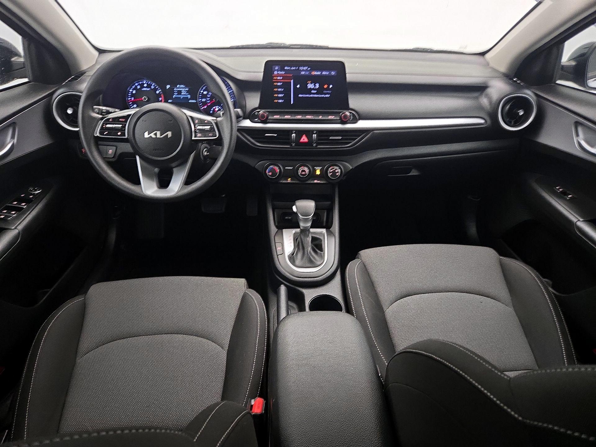 Thumbnail: 2023 Kia Forte - 9