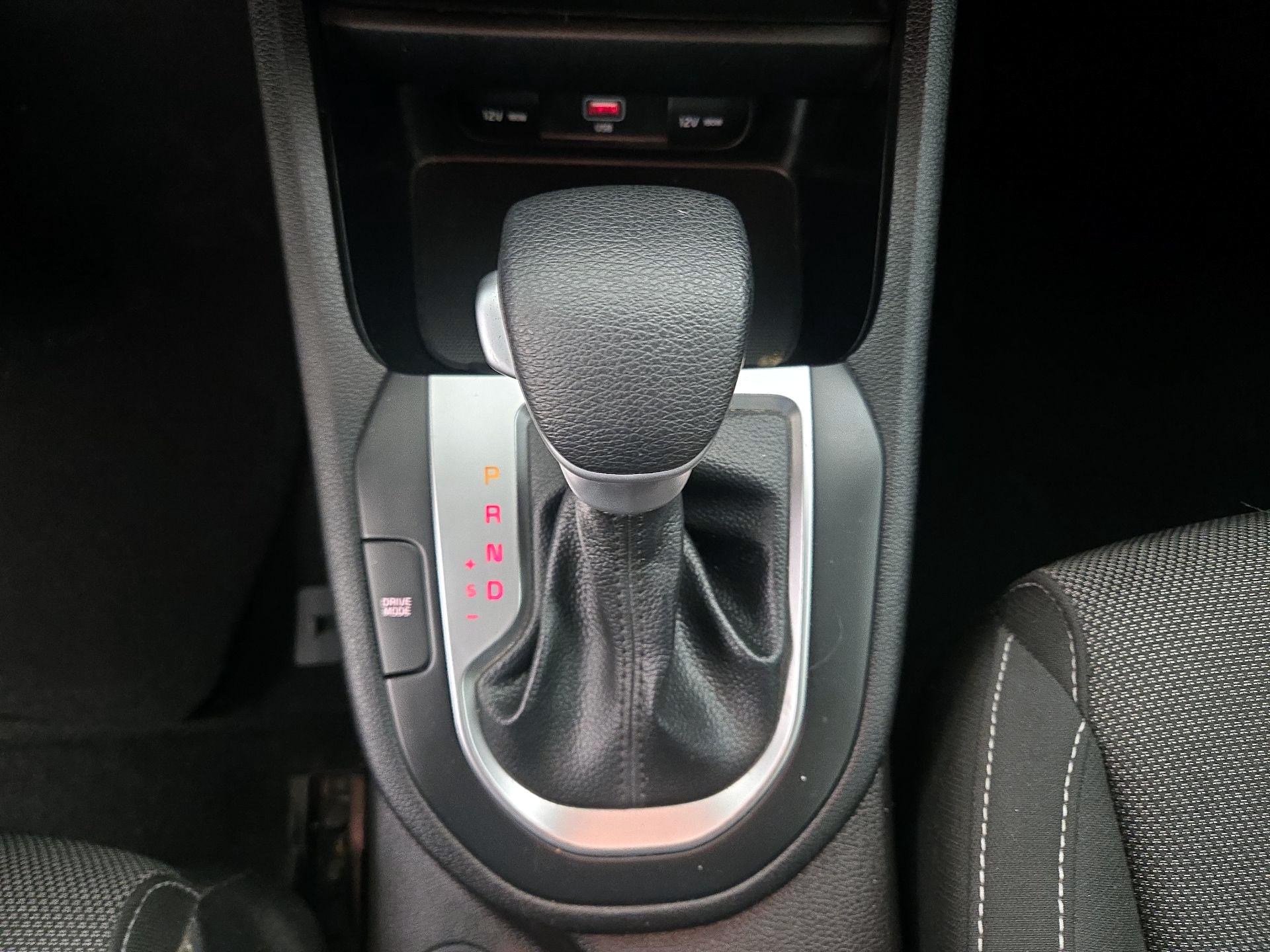 Thumbnail: 2023 Kia Forte - 17