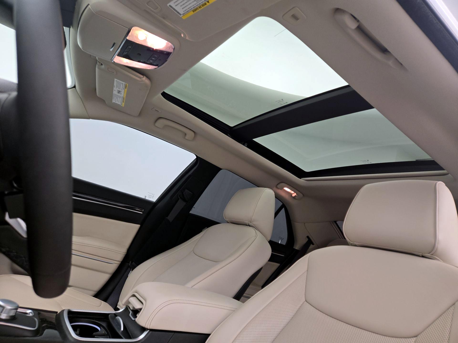 Thumbnail: 2023 Chrysler 300 - 19