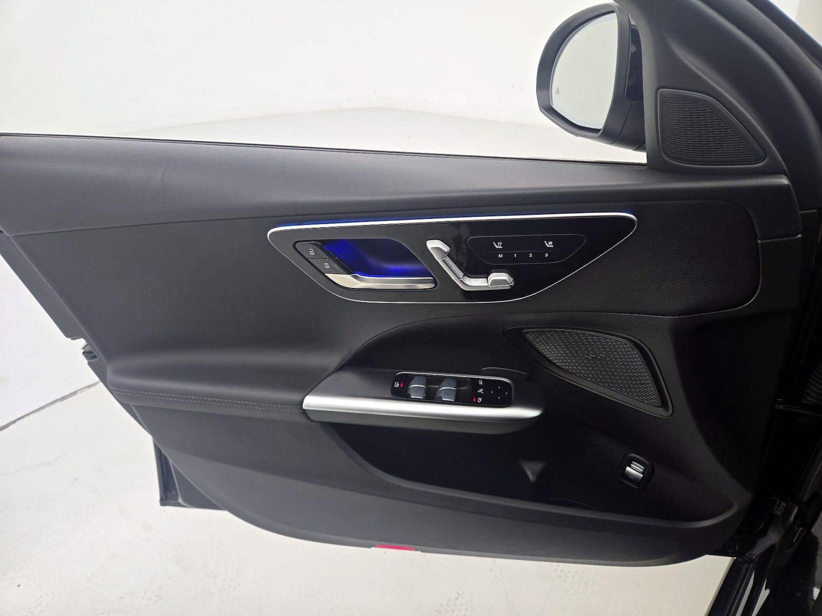 2025 Mercedes-Benz C-Class Sedan C 300 - Photo 13