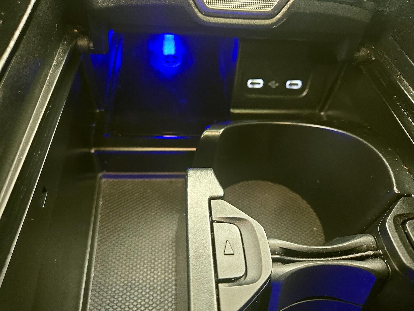 2025 Mercedes-Benz C-Class Sedan C 300 - Photo 19