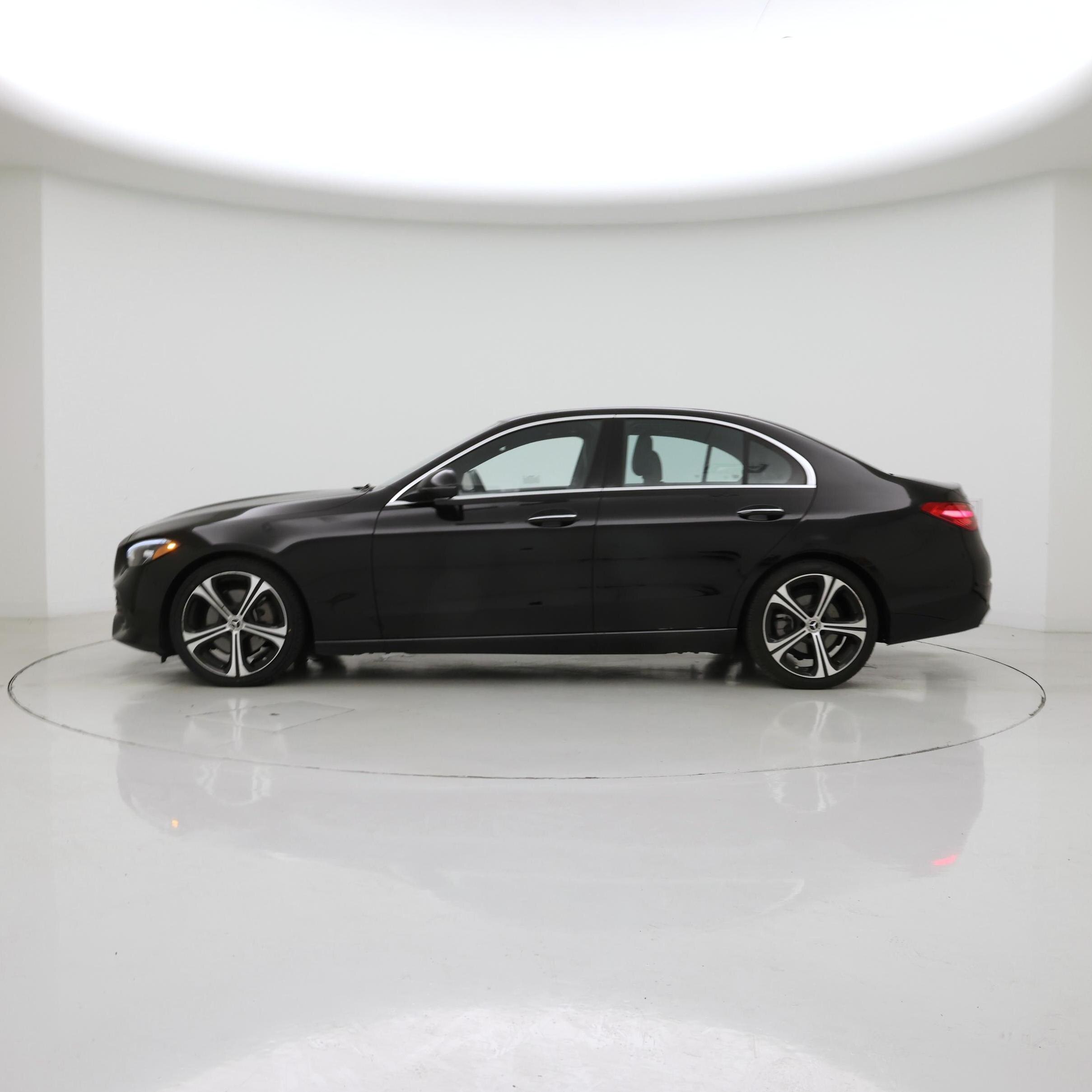 Thumbnail: 2025 Mercedes-Benz C-Class - 3