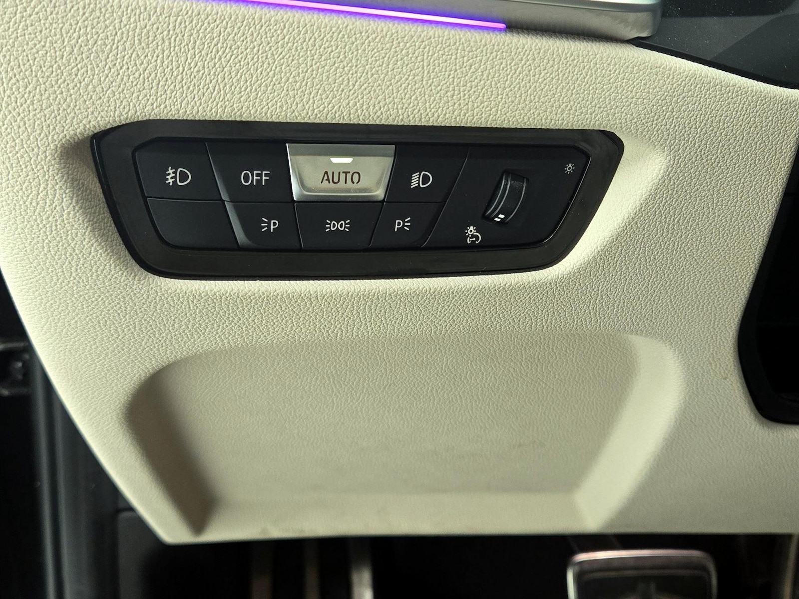 2022 BMW 3 Series 330i - Photo 14