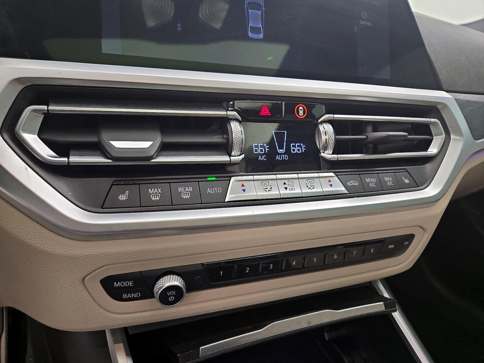 2022 BMW 3 Series 330i - Photo 18