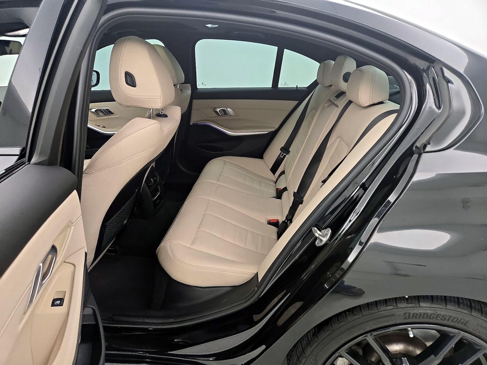 2022 BMW 3 Series 330i - Photo 22