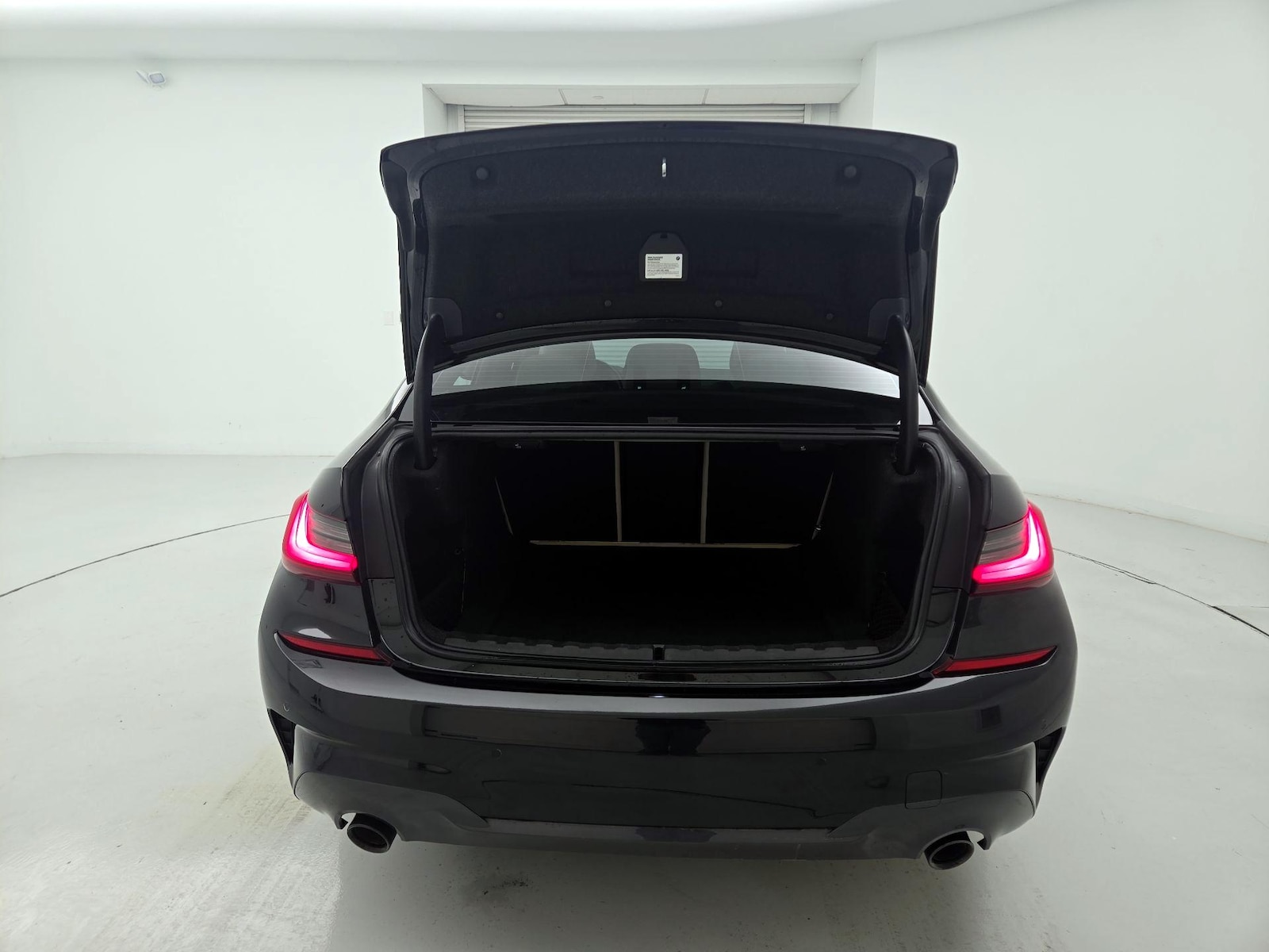 2022 BMW 3 Series 330i - Photo 23