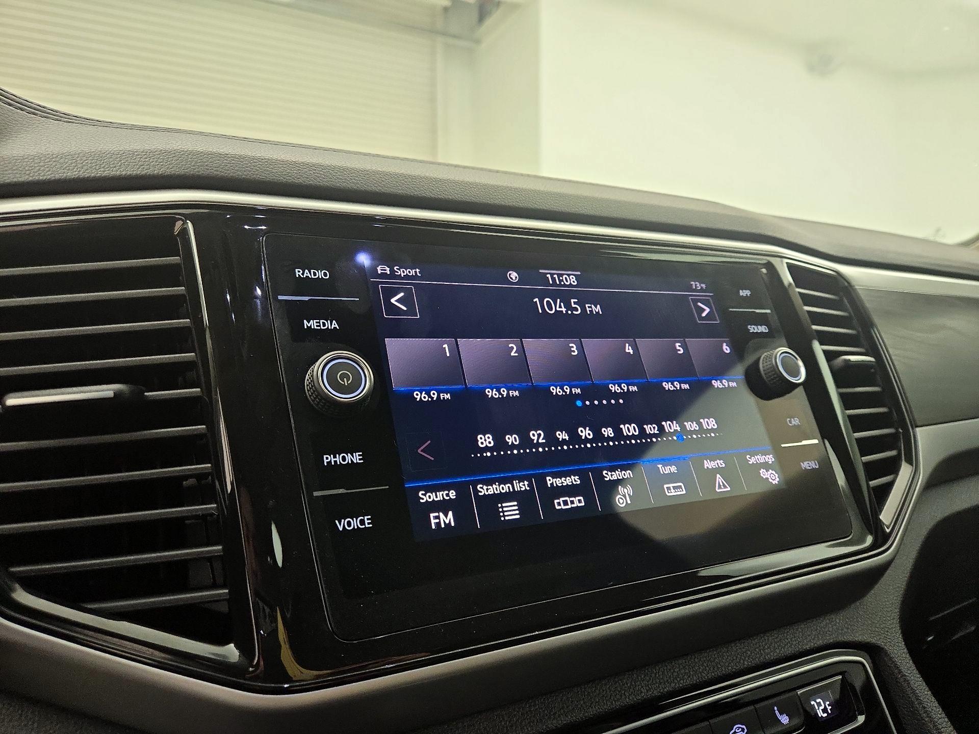 Thumbnail: 2023 Volkswagen Atlas - 15