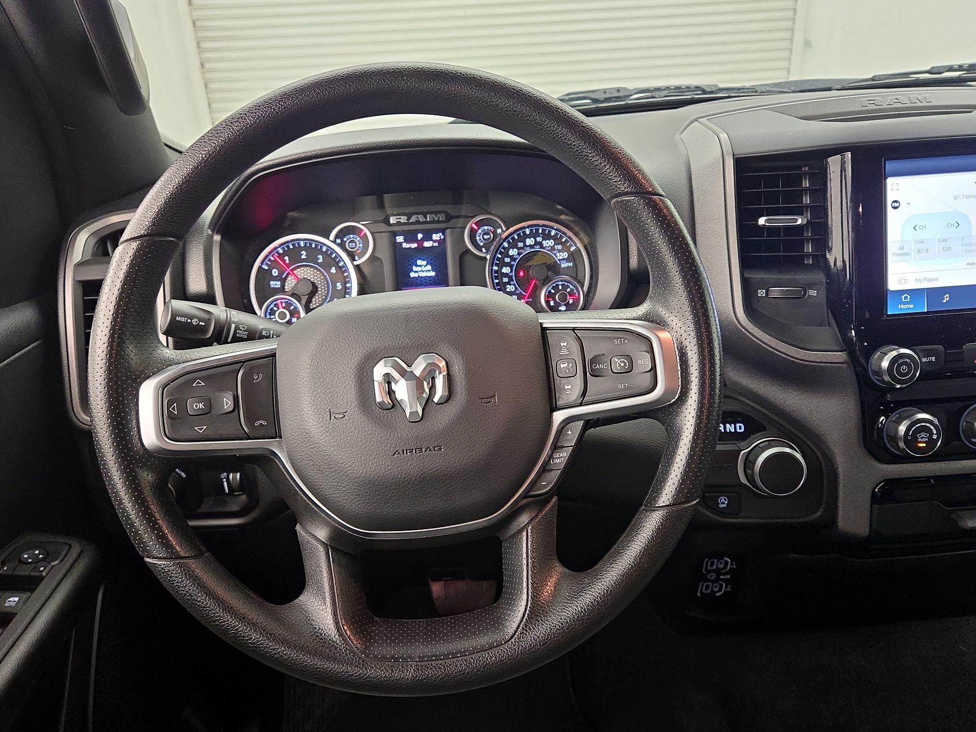Thumbnail: 2025 RAM 1500 - 10