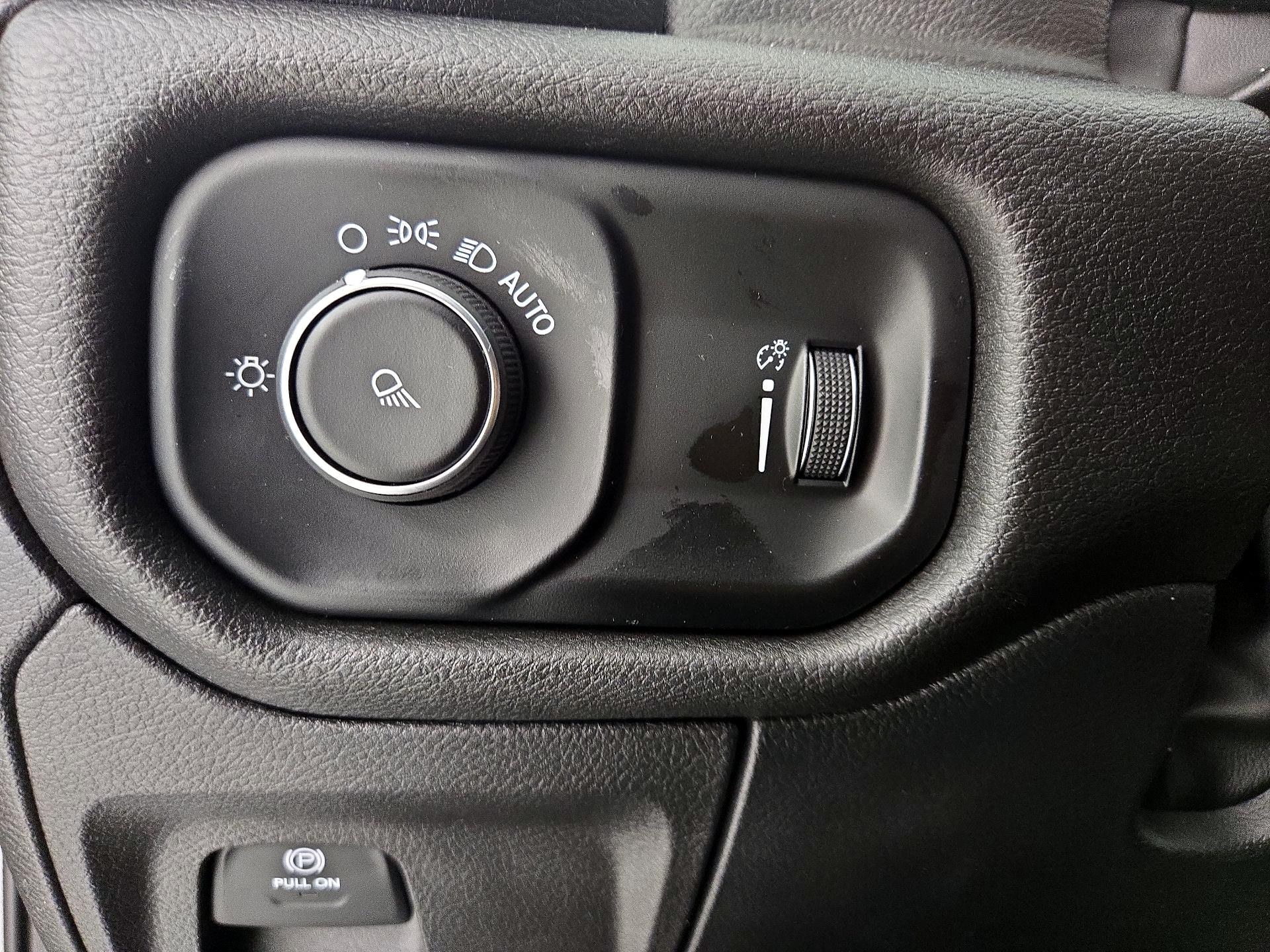 Thumbnail: 2025 RAM 1500 - 13
