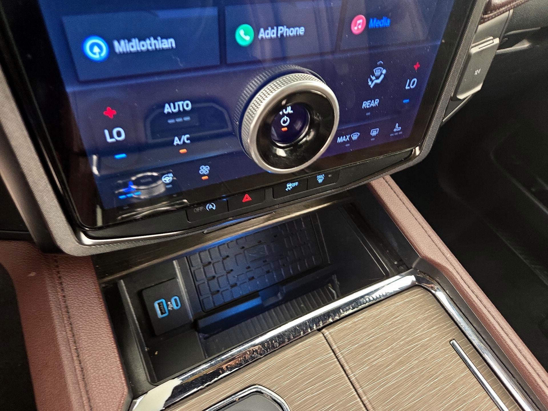 Thumbnail: 2023 Ford Expedition - 16