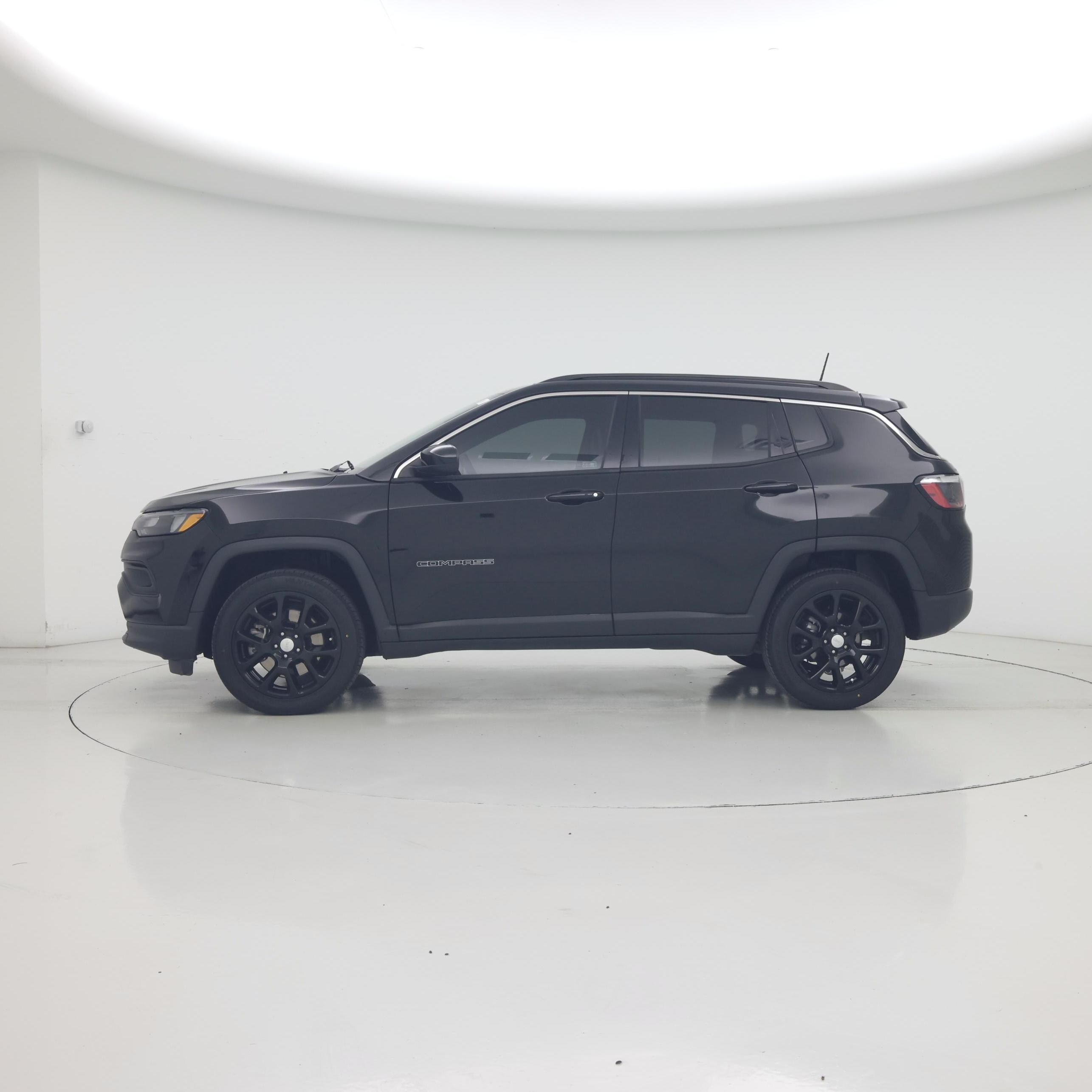 Thumbnail: 2023 Jeep Compass - 3
